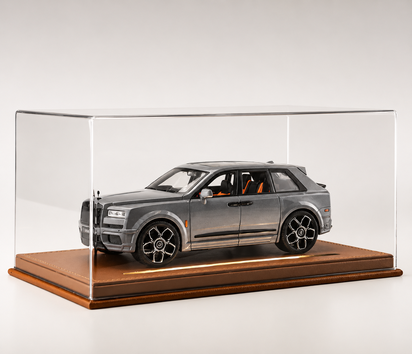 【1/20 Rolls-Royce Cullinan】大號1/20勞斯萊斯庫里南合金汽車模型 