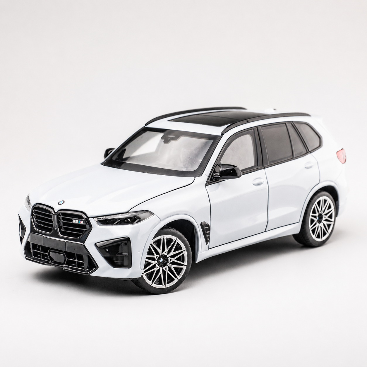 【1/24 ‎BMW X5M 】比例1/24宝马BMW X5M 性能SUV合金汽車模型 