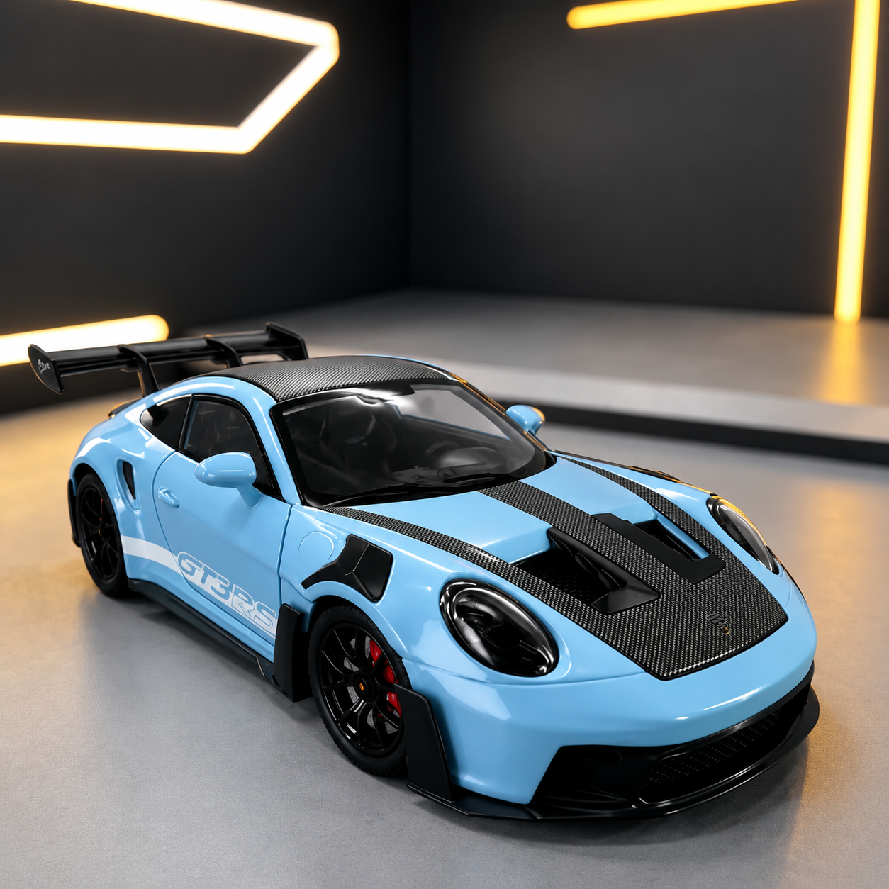 【1/24 ‎Porsche 911 GT3 RS 】比例1/24保时捷911 GT3 RS賽道改裝版合金汽車模型 合金材質 車門模擬設計 橡膠材質輪胎 重力按壓開啟車燈