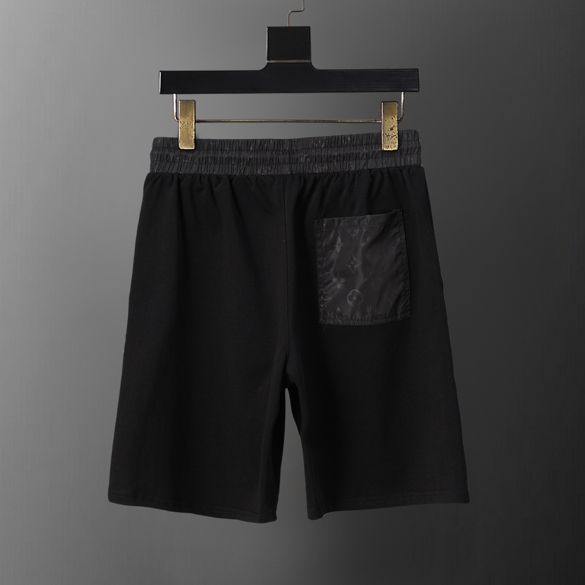 【LOUIS VUITTON】ショートパンツ