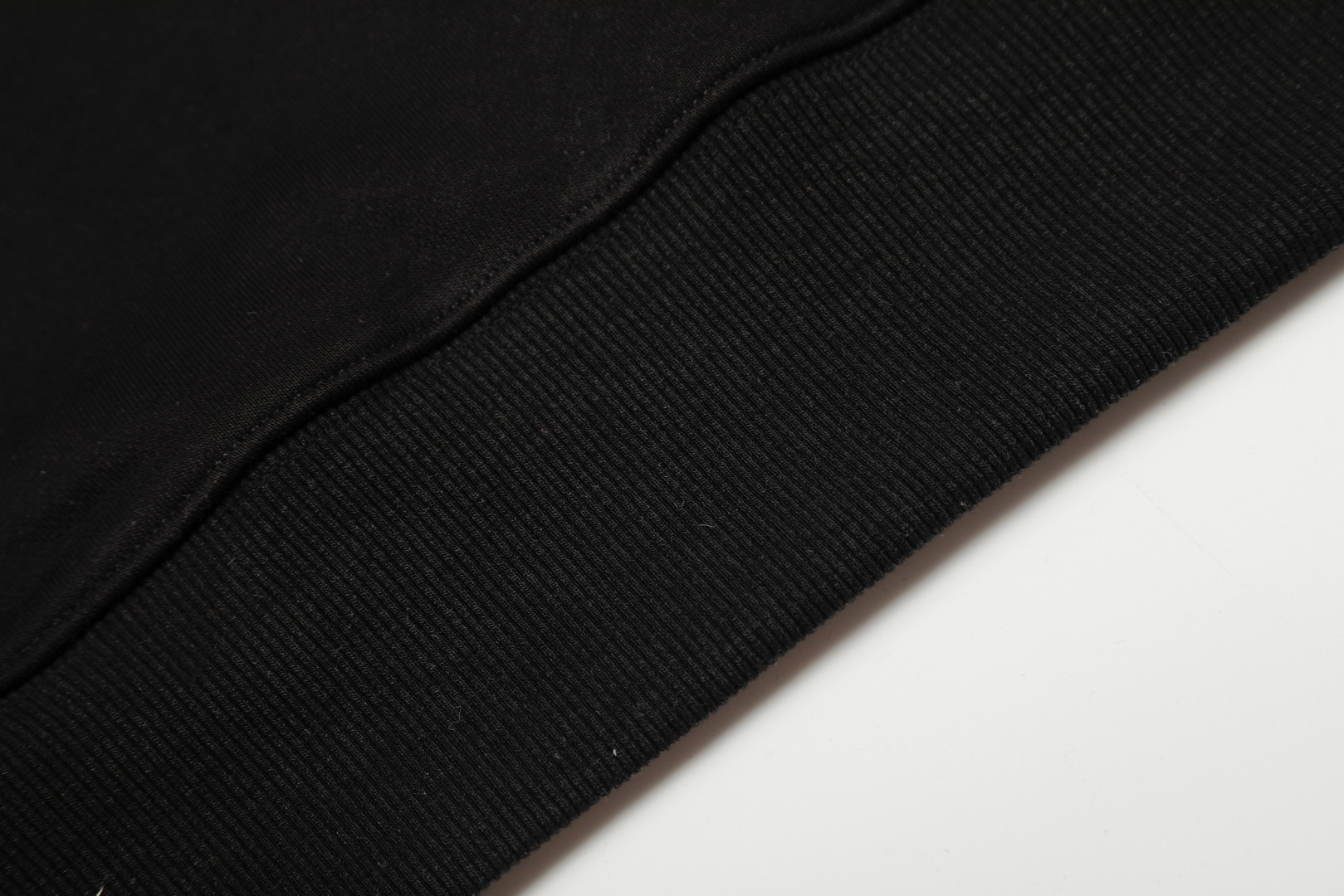 【AMI】刺繍パーカー