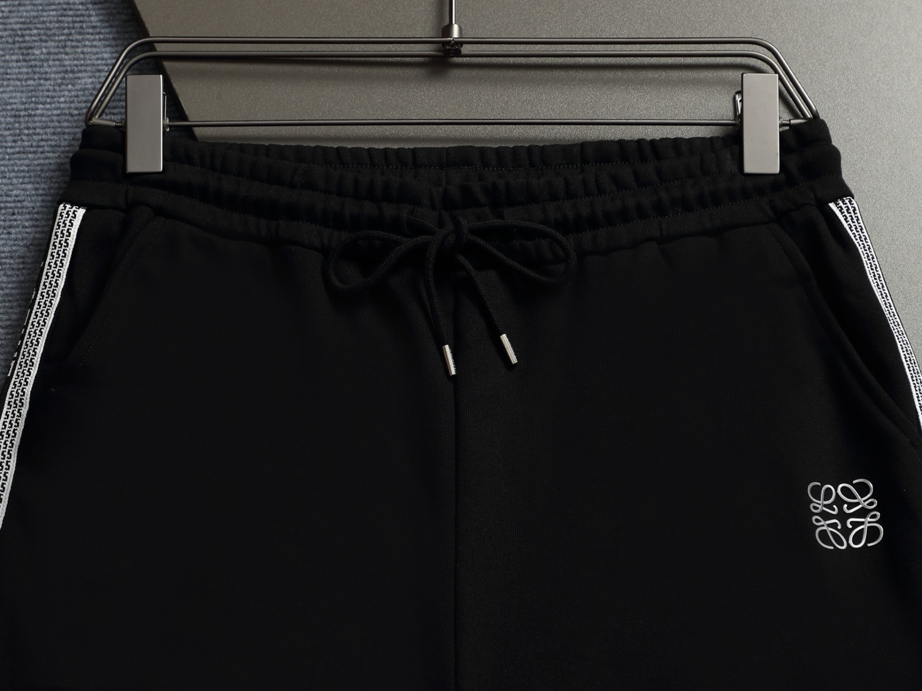 【LOEWE】ショートパンツ