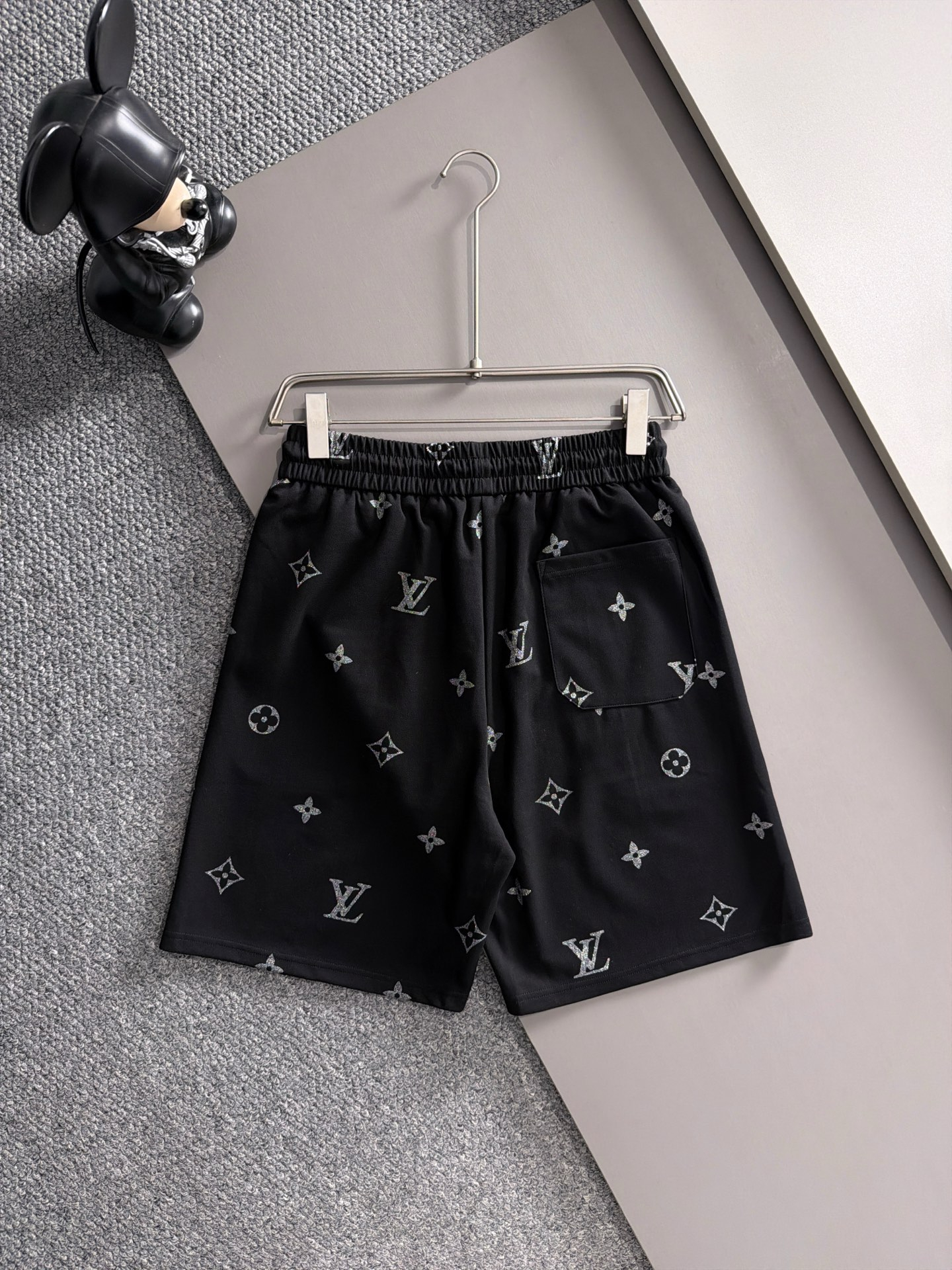 【LOUIS VUITTON】半袖T シャツショートパンツ セットアップ