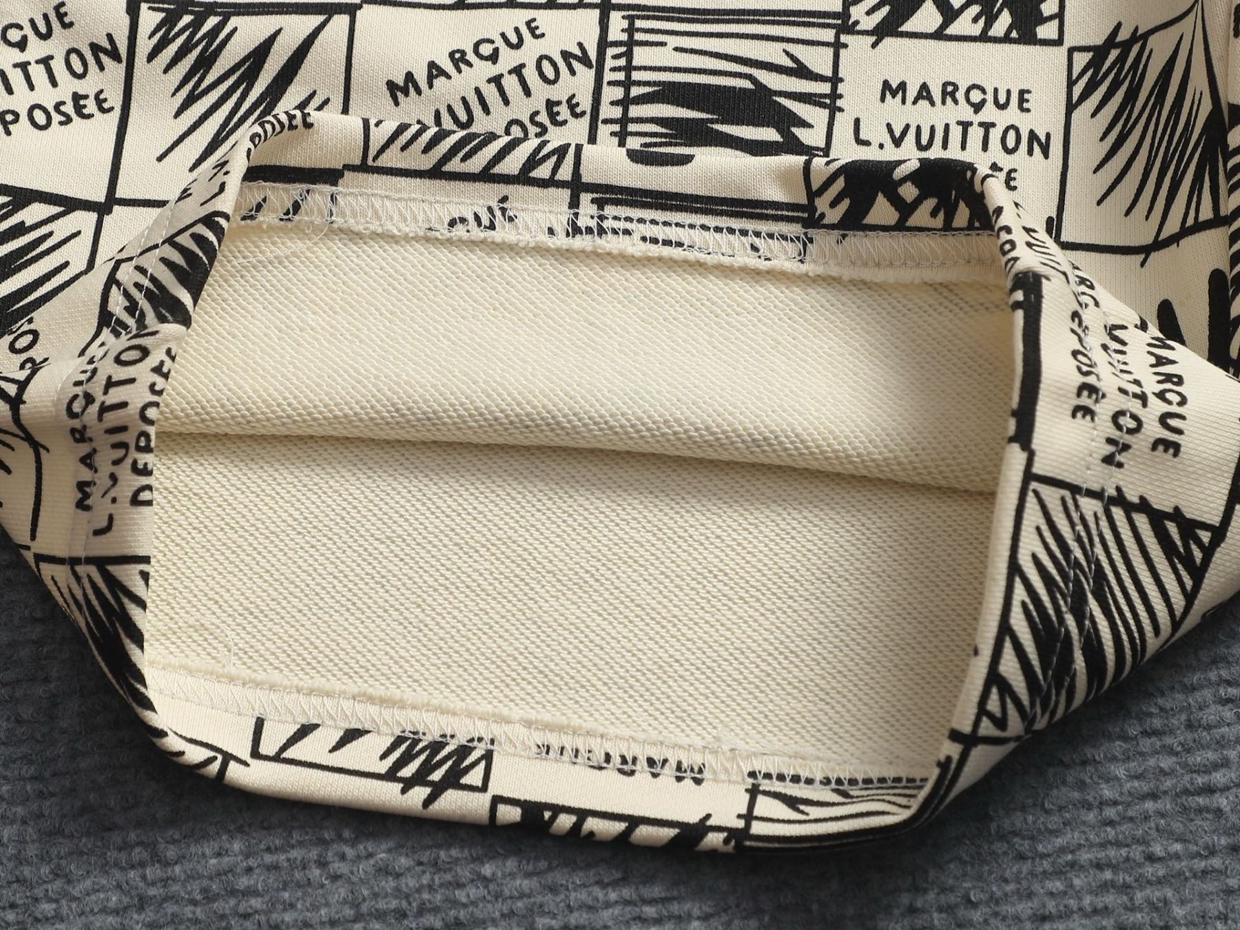 【LOUIS VUITTON】ショートパンツ
