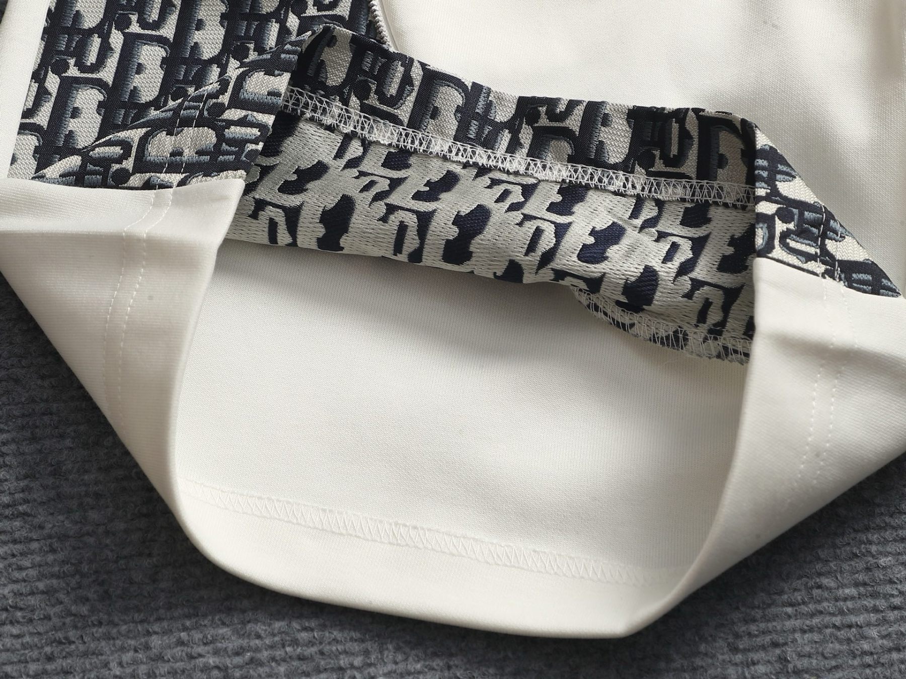【DIOR】ショートパンツ
