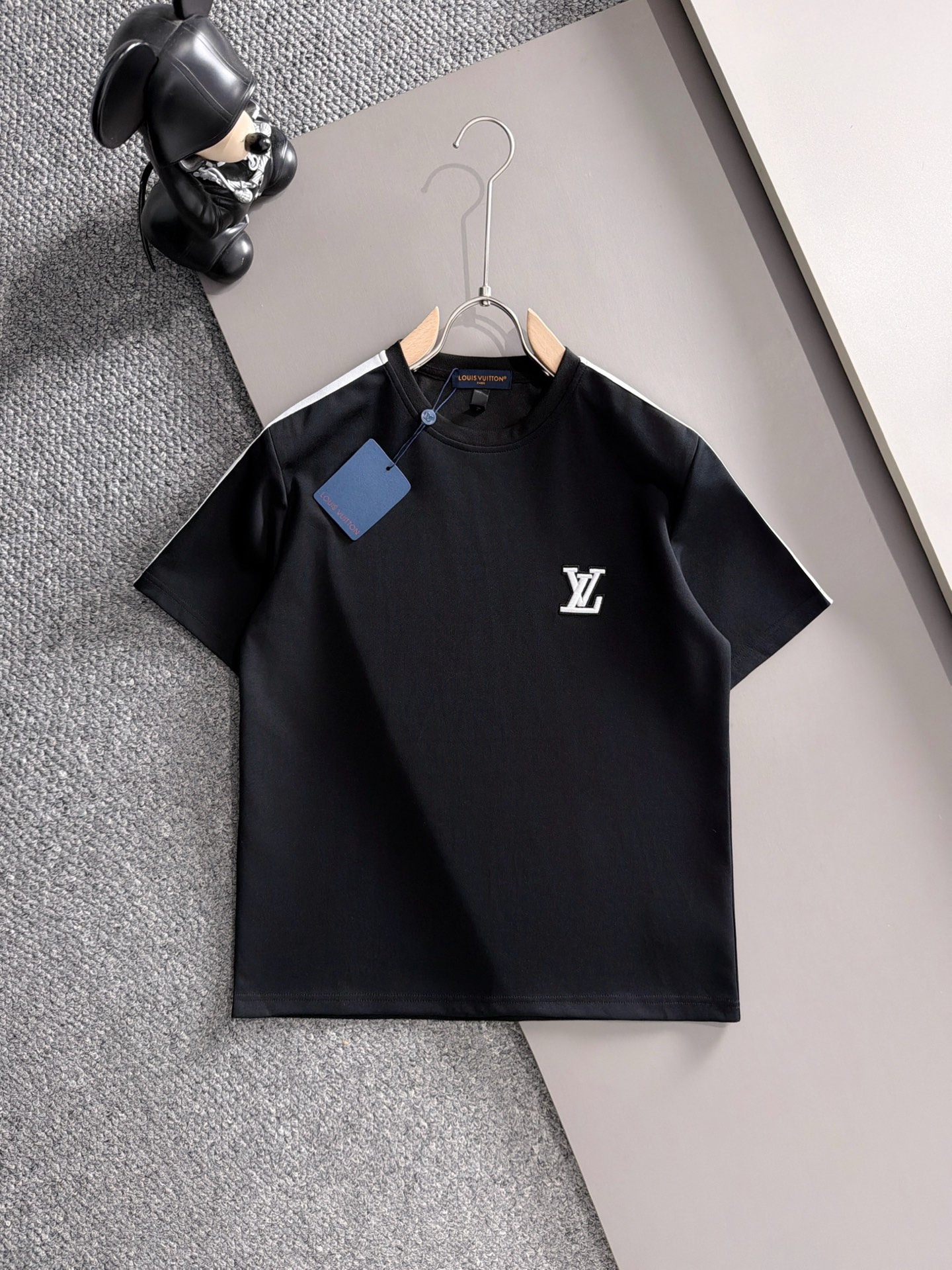 【LOUIS VUITTON】半袖T シャツショートパンツ セットアップ
