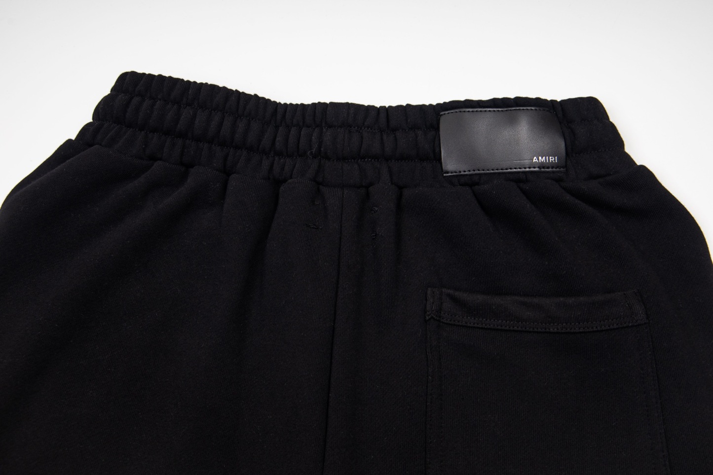 【AMIRI】ショートパンツ