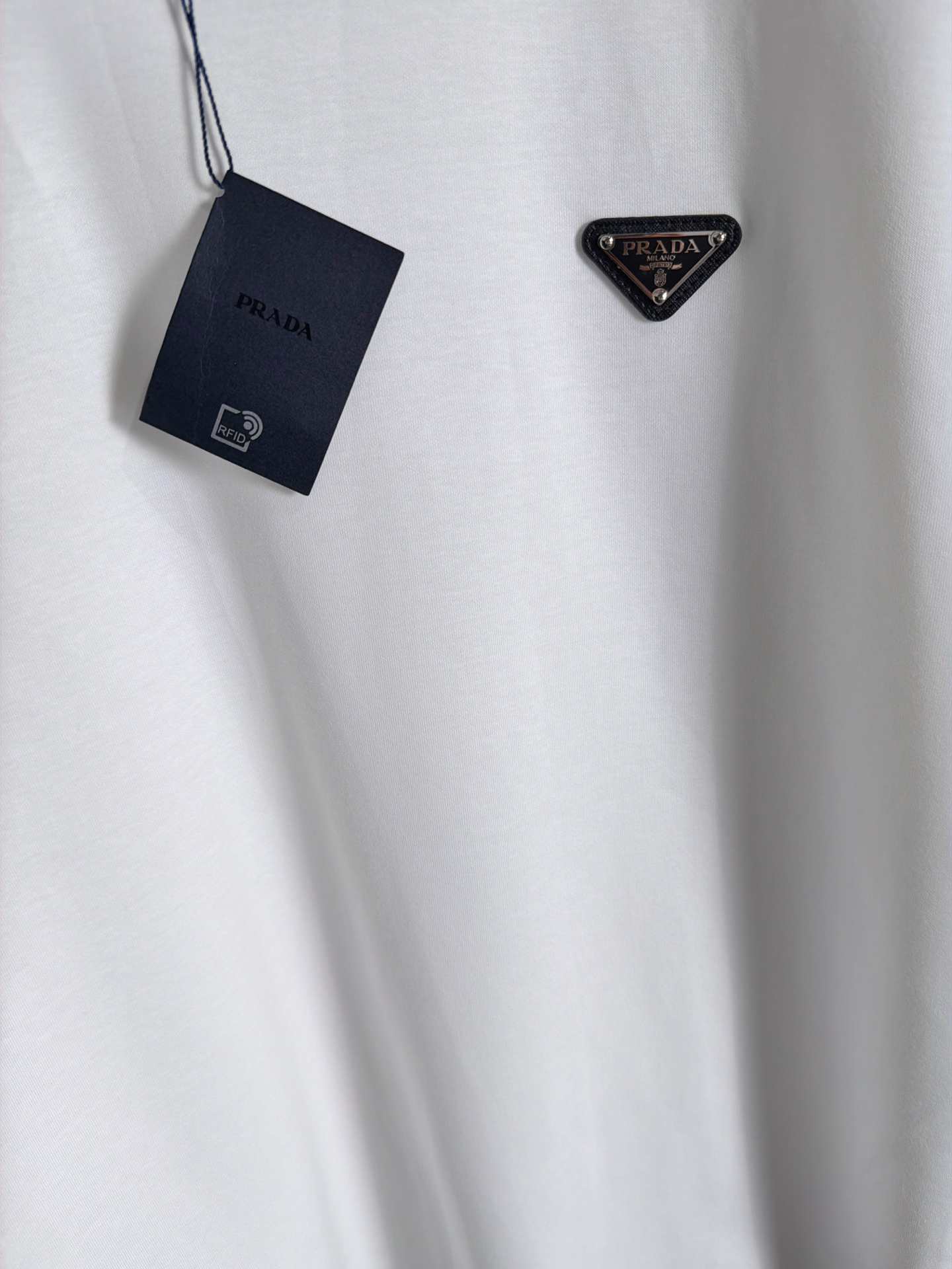 【PRADA】半袖T シャツショートパンツ セットアップ
