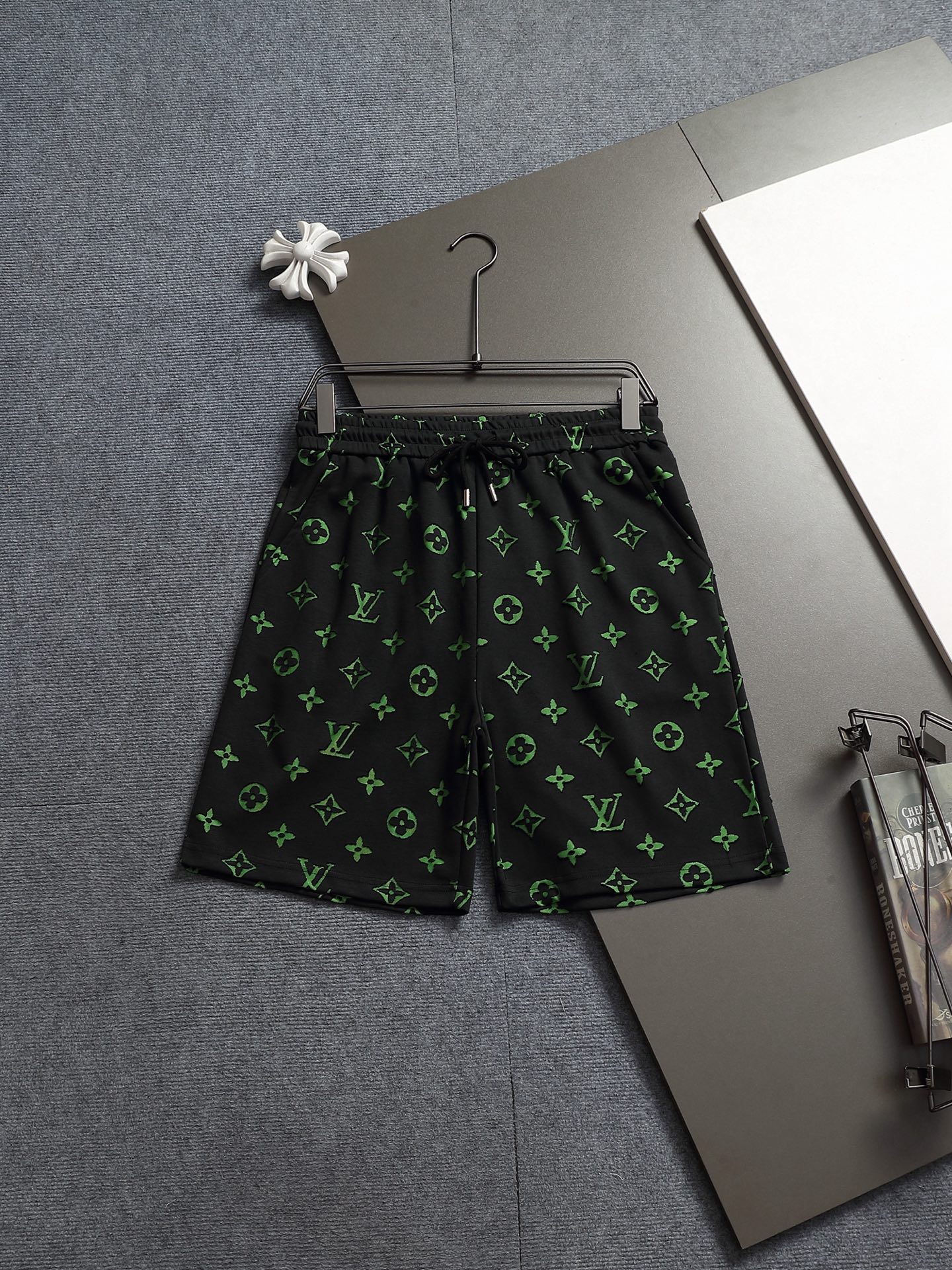 【LOUIS VUITTON】ショートパンツ