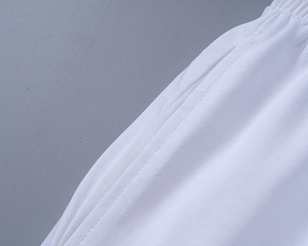【MONCLER】ショートパンツ