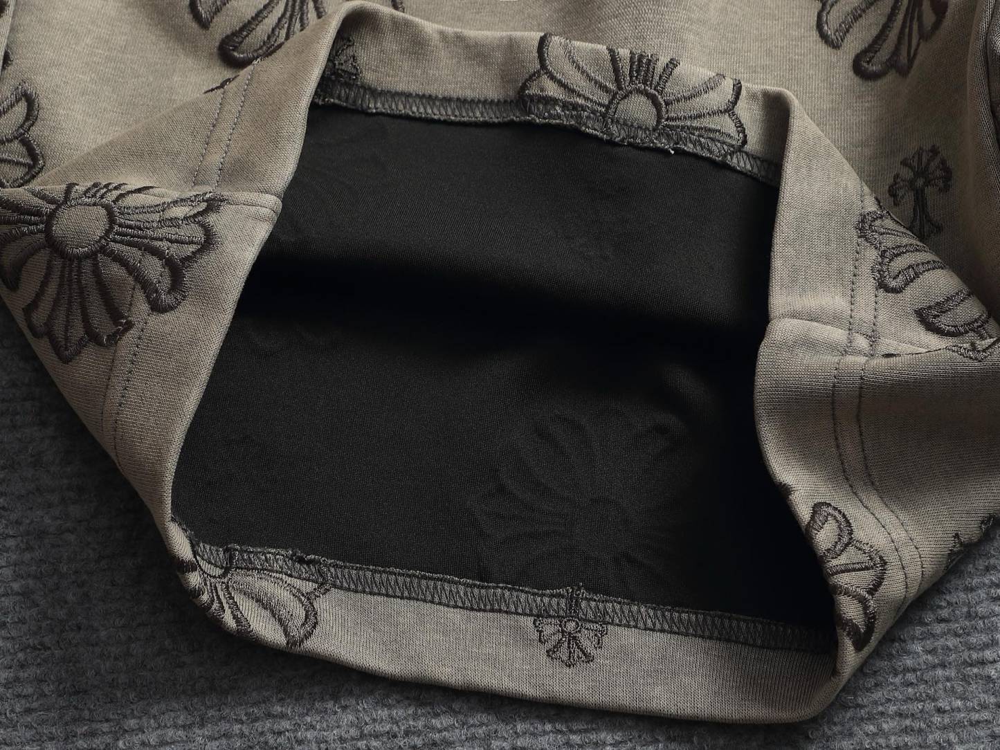 【CHROME HEARTS】ショートパンツ