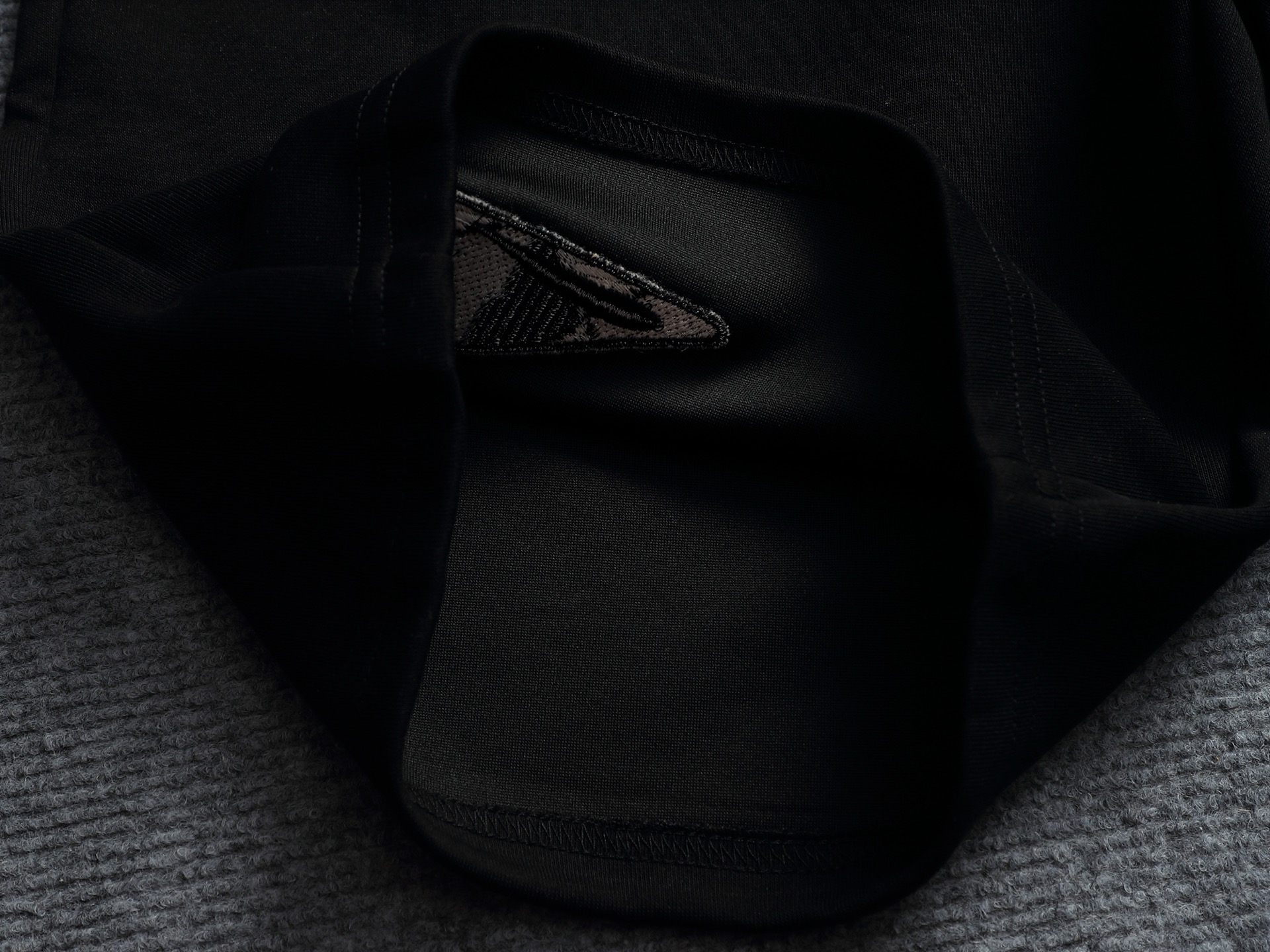 【FENDI】ショートパンツ