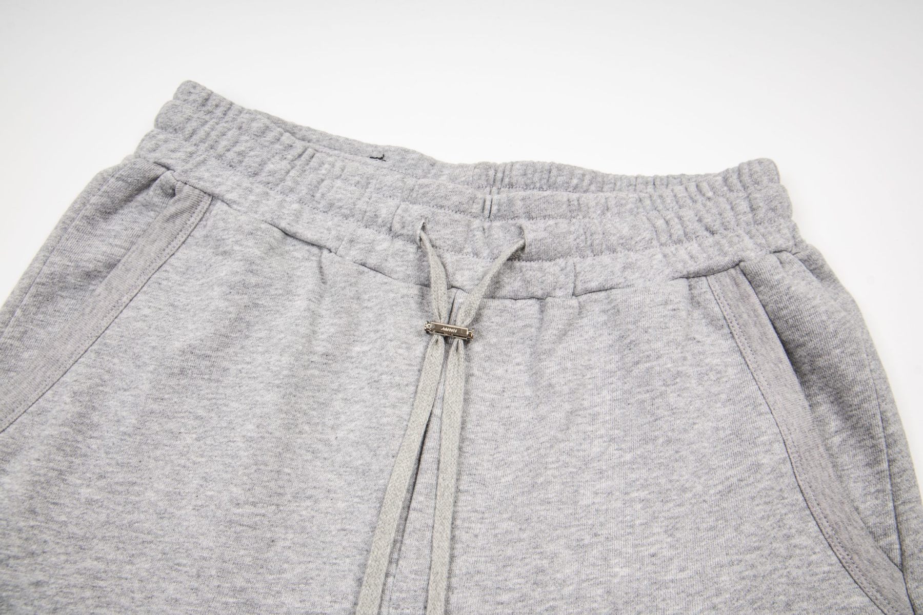 【AMIRI】ショートパンツ