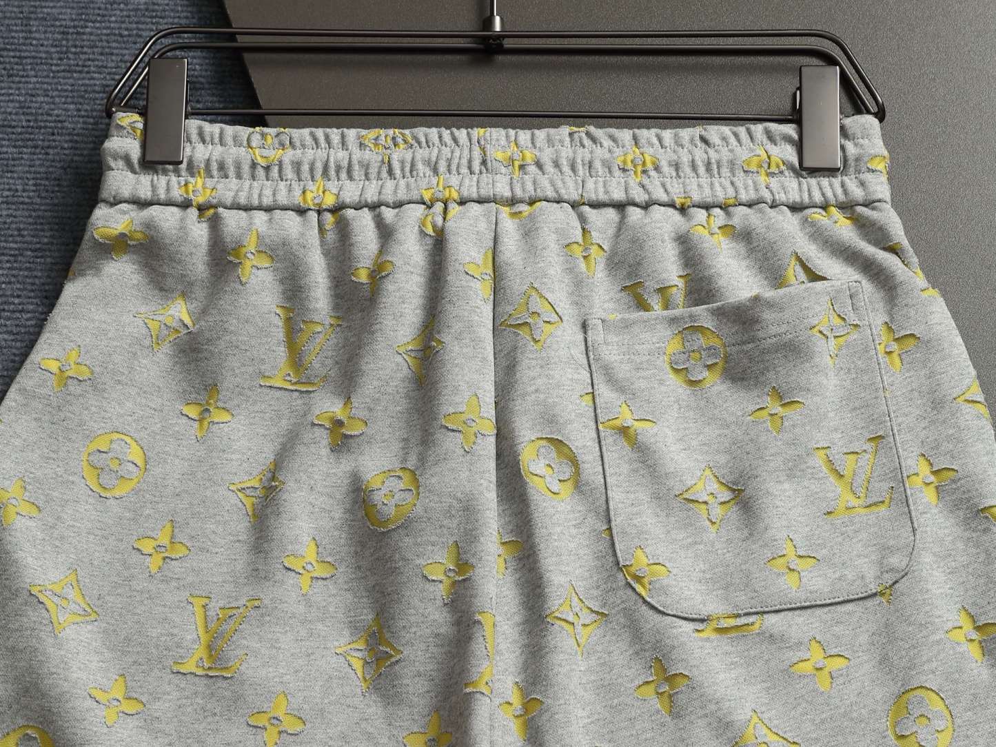 【LOUIS VUITTON】ショートパンツ