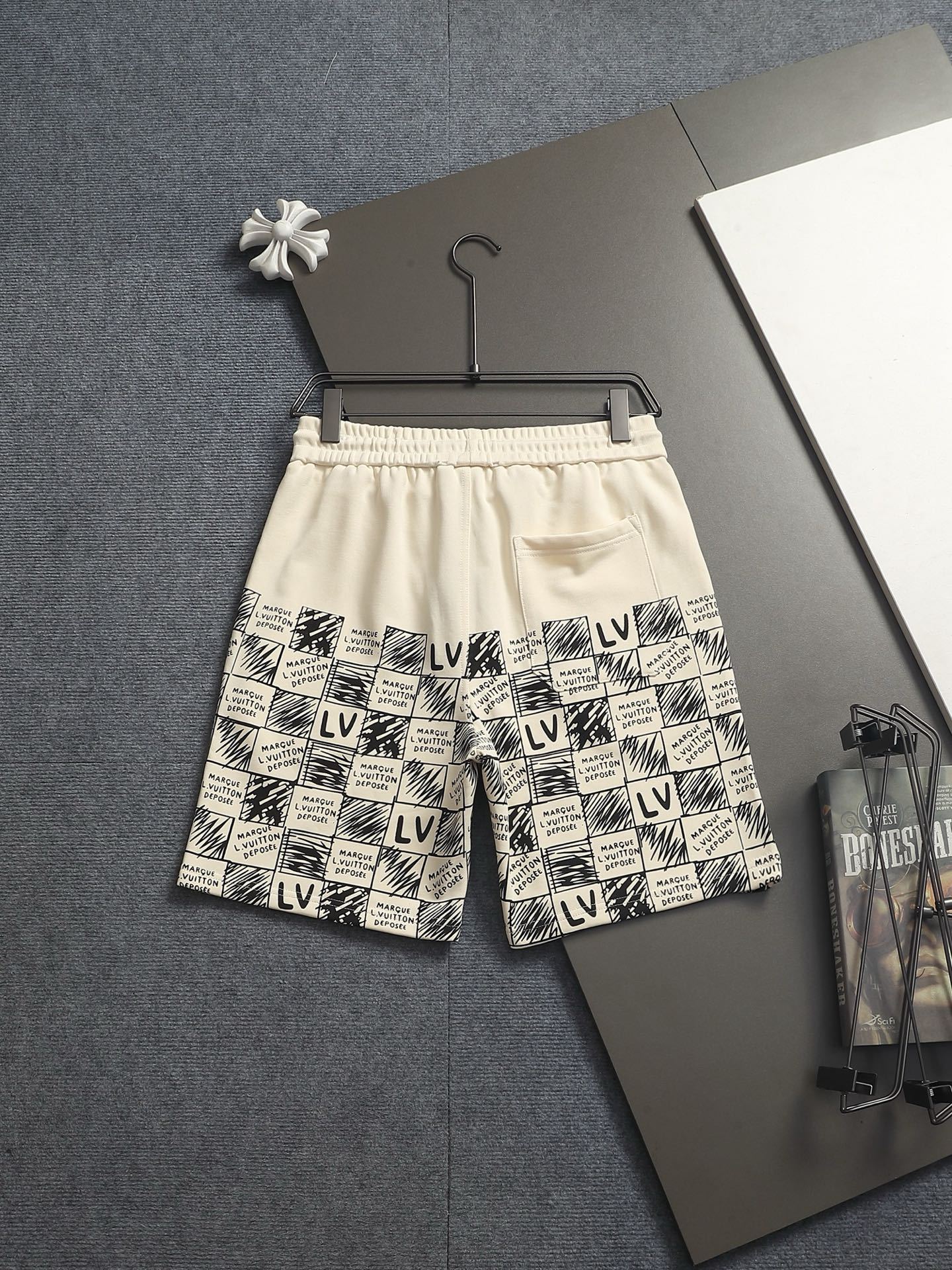 【LOUIS VUITTON】ショートパンツ