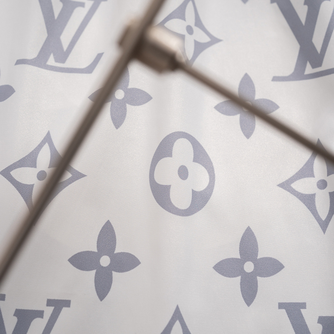 【LOUIS VUITTON】ショートパンツ