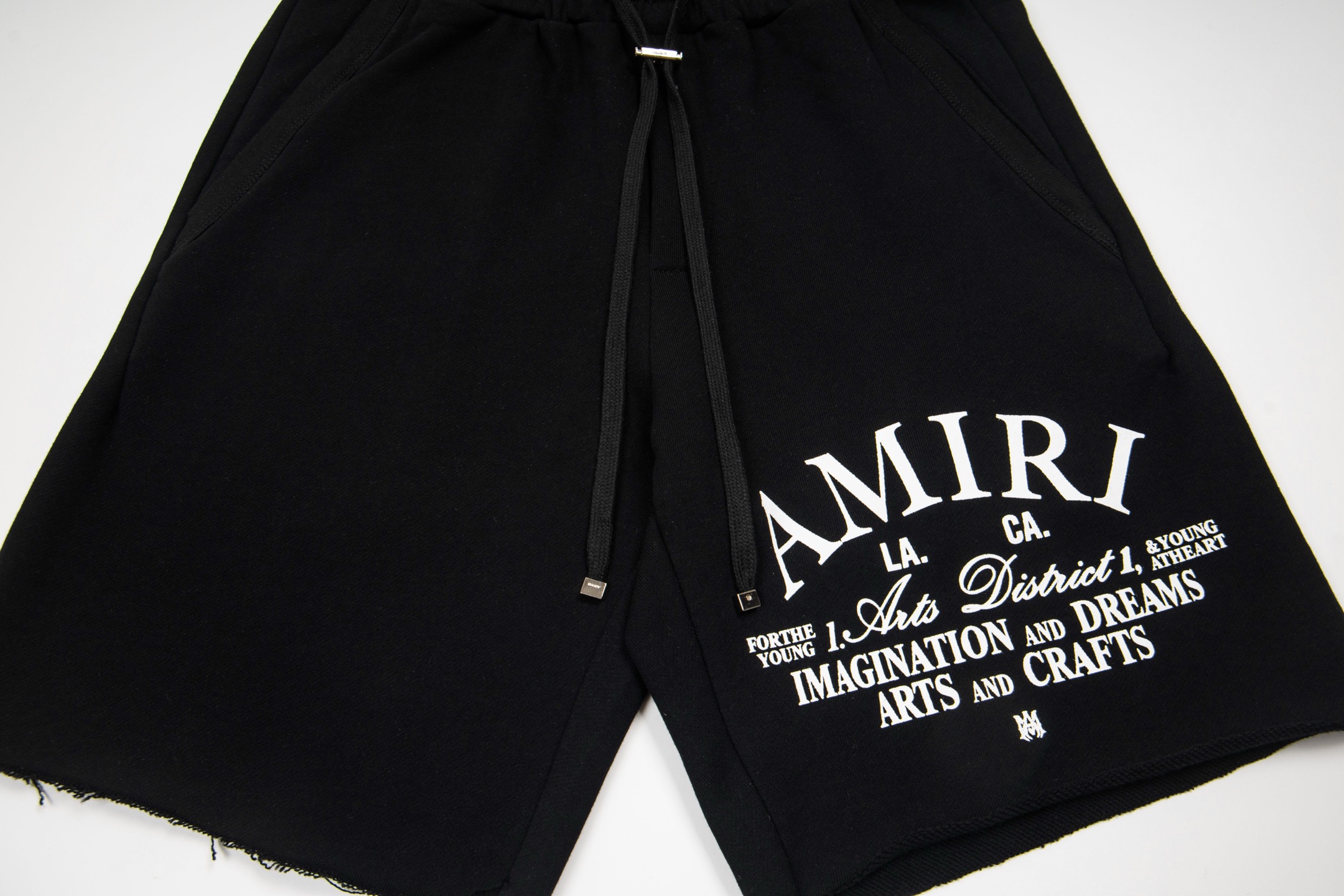 【AMIRI】ショートパンツ