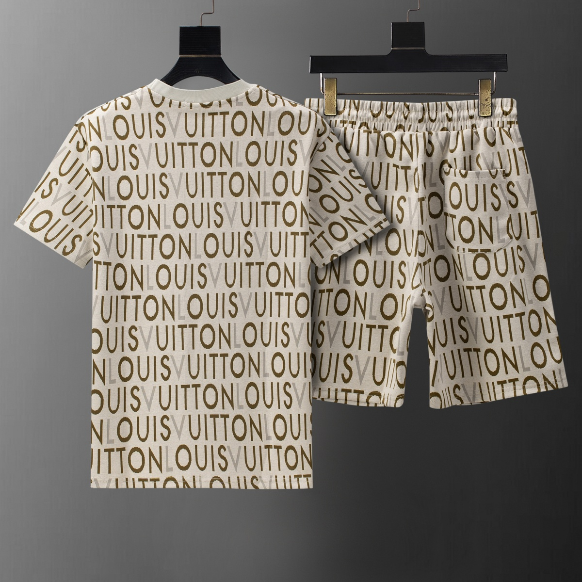 【LOUIS VUITTON】半袖T シャツショートパンツ セットアップ