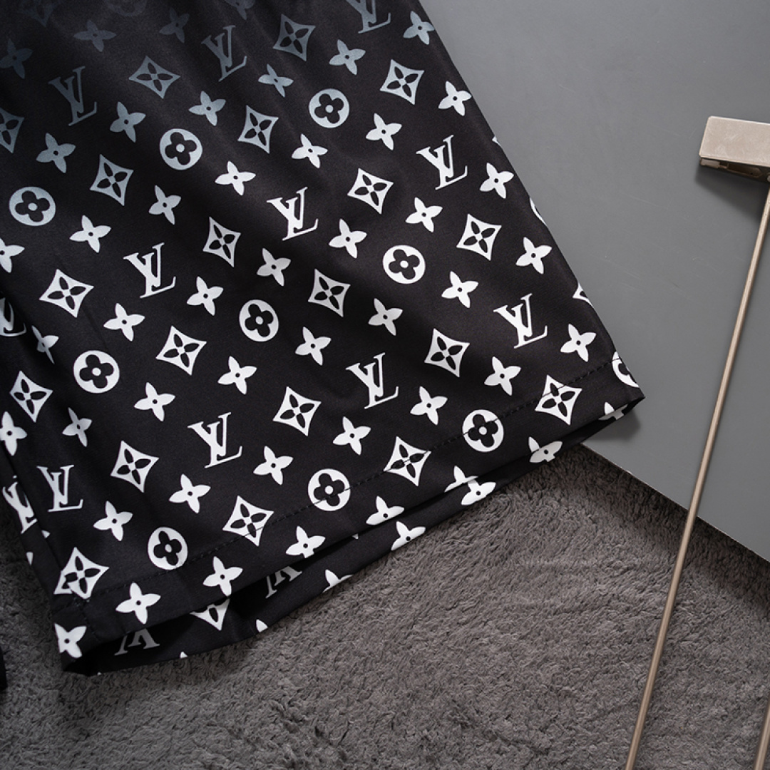 【LOUIS VUITTON】ショートパンツ