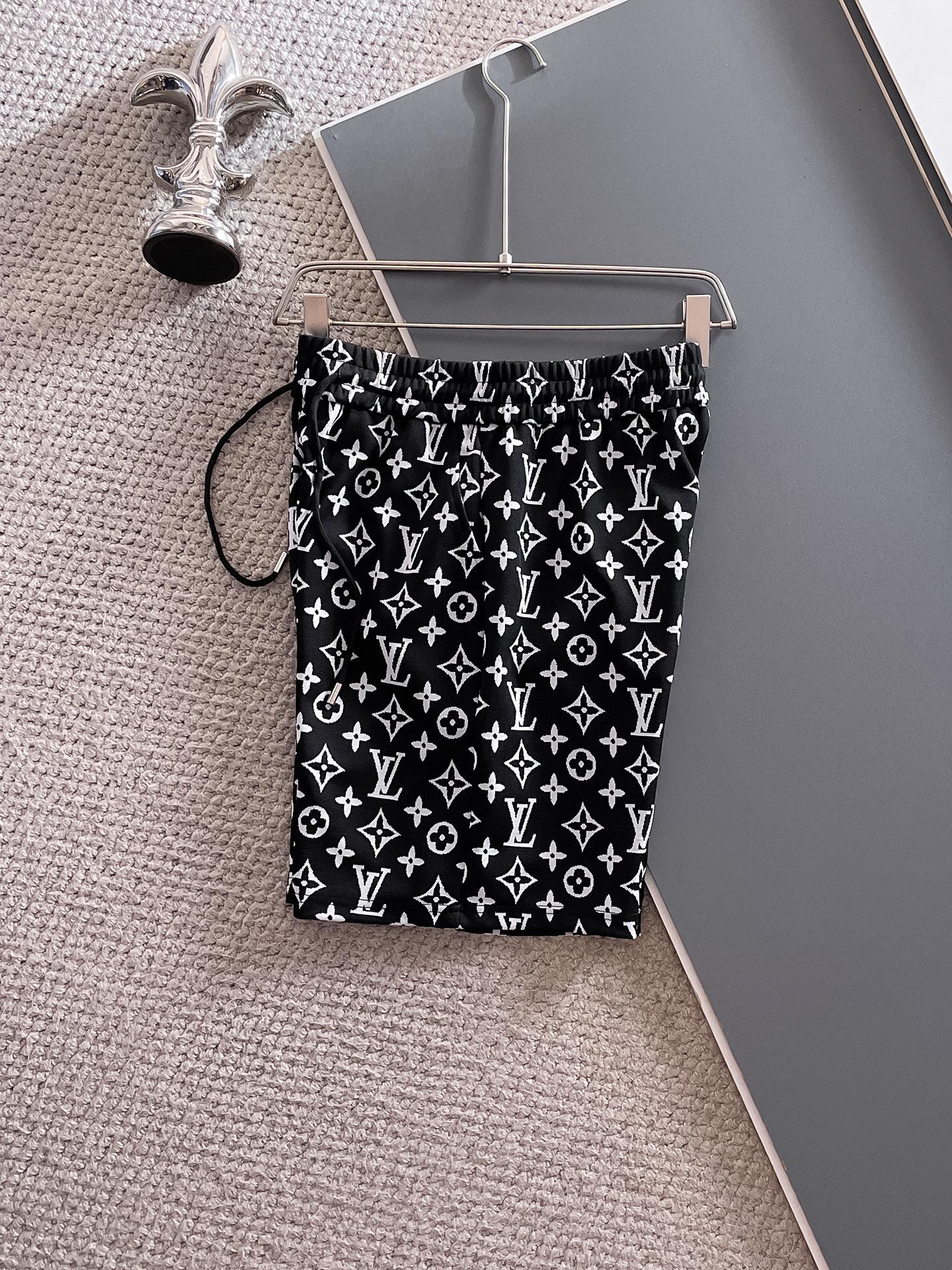【LOUIS VUITTON】ショートパンツ