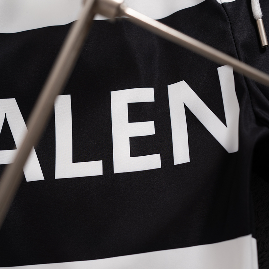 【BALENCIAGA】ショートパンツ