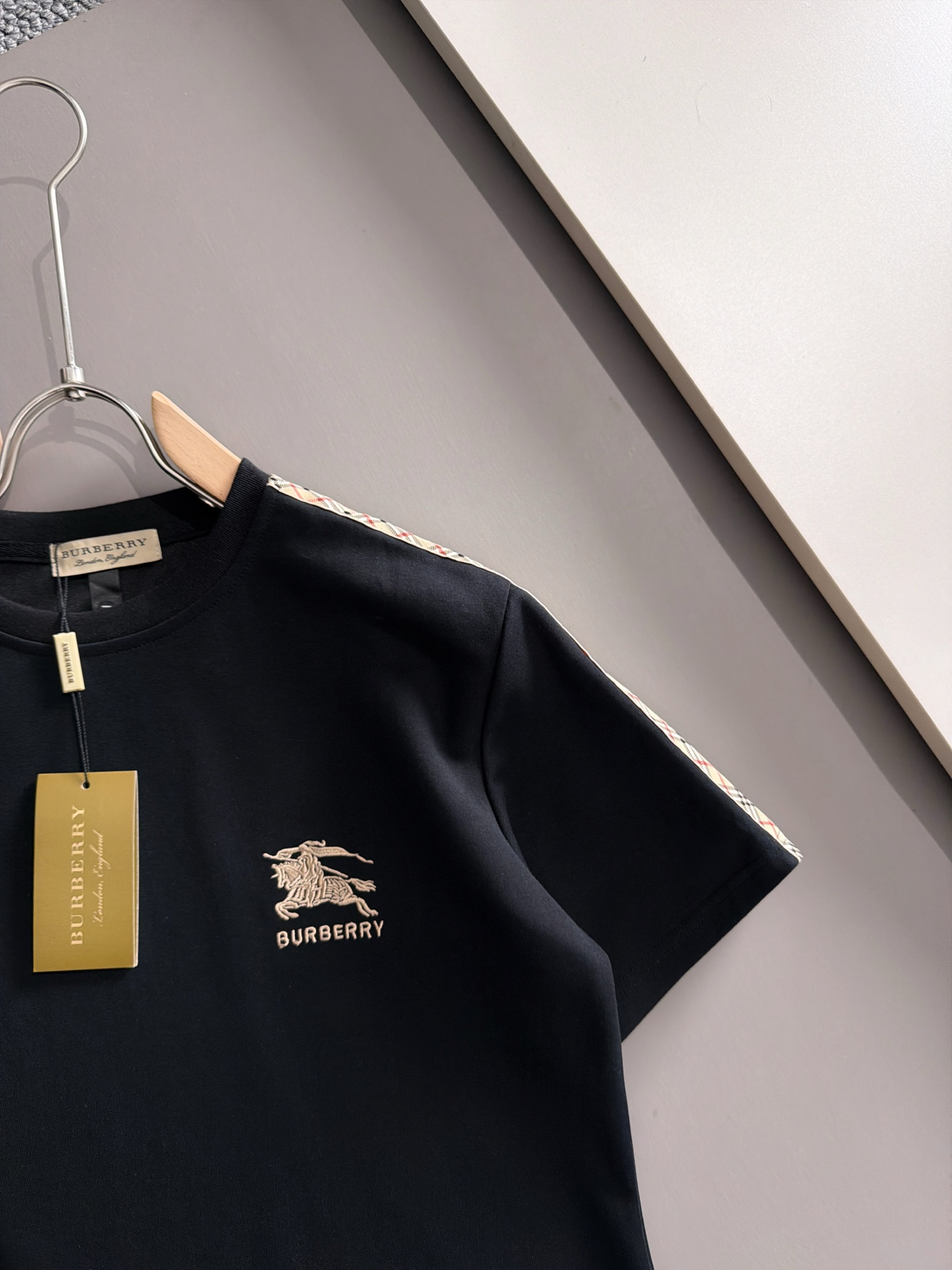【BURBERRY】半袖T シャツショートパンツ セットアップ