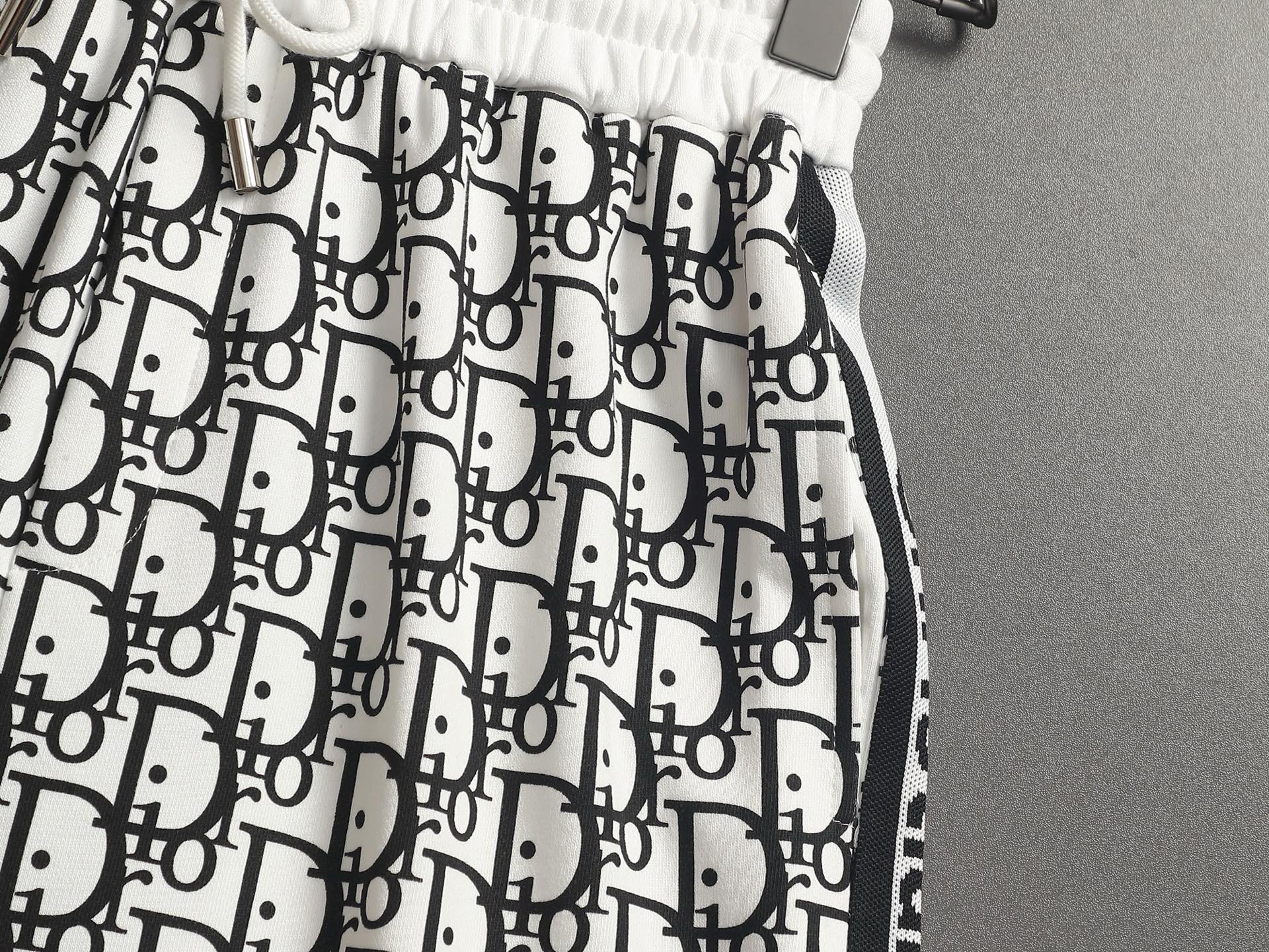 【DIOR】ショートパンツ