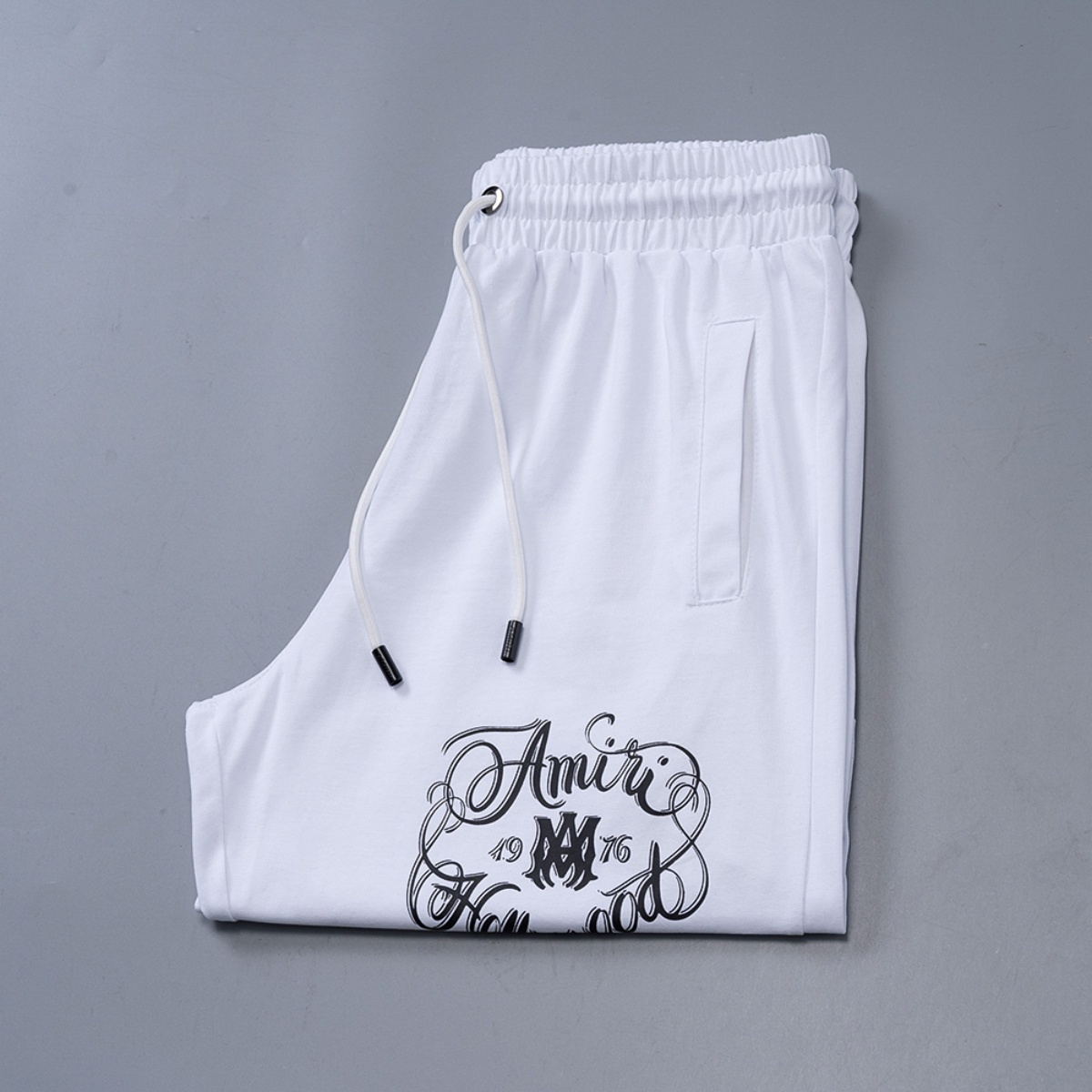 【AMIRI】ショートパンツ