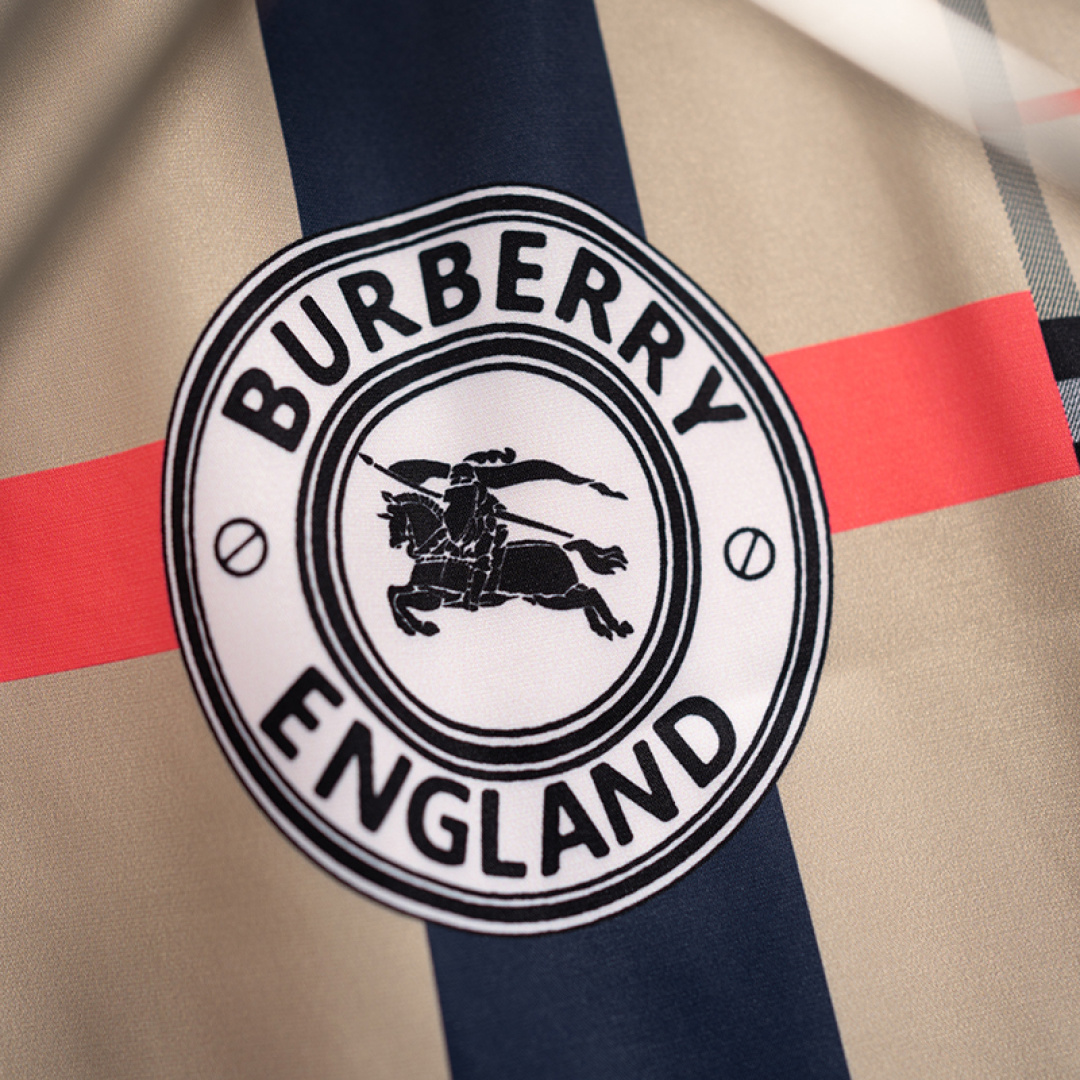 【BURBERRY】ショートパンツ