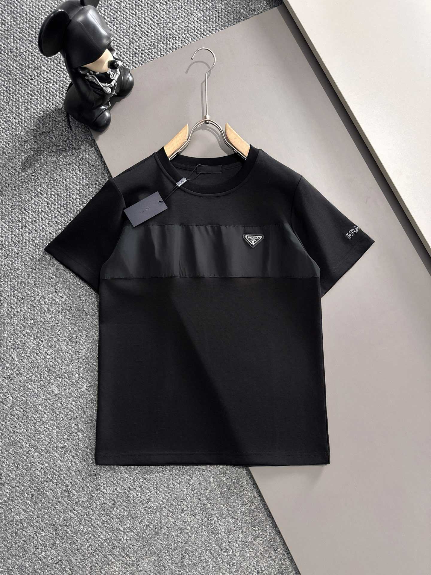 【PRADA】半袖T シャツショートパンツ セットアップ