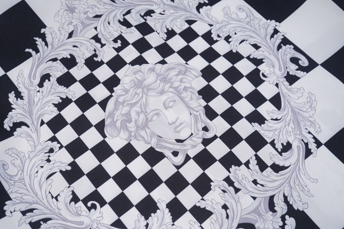 【VERSACE】半袖 シャツ ショートパンツ セットアップ