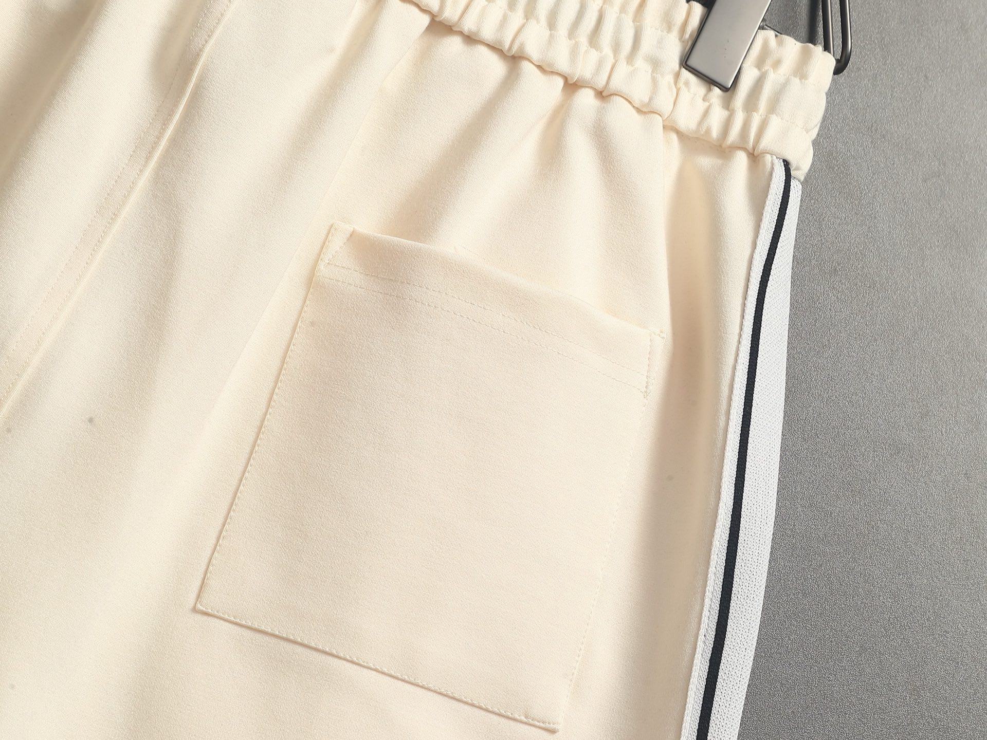 【CELINE】ショートパンツ