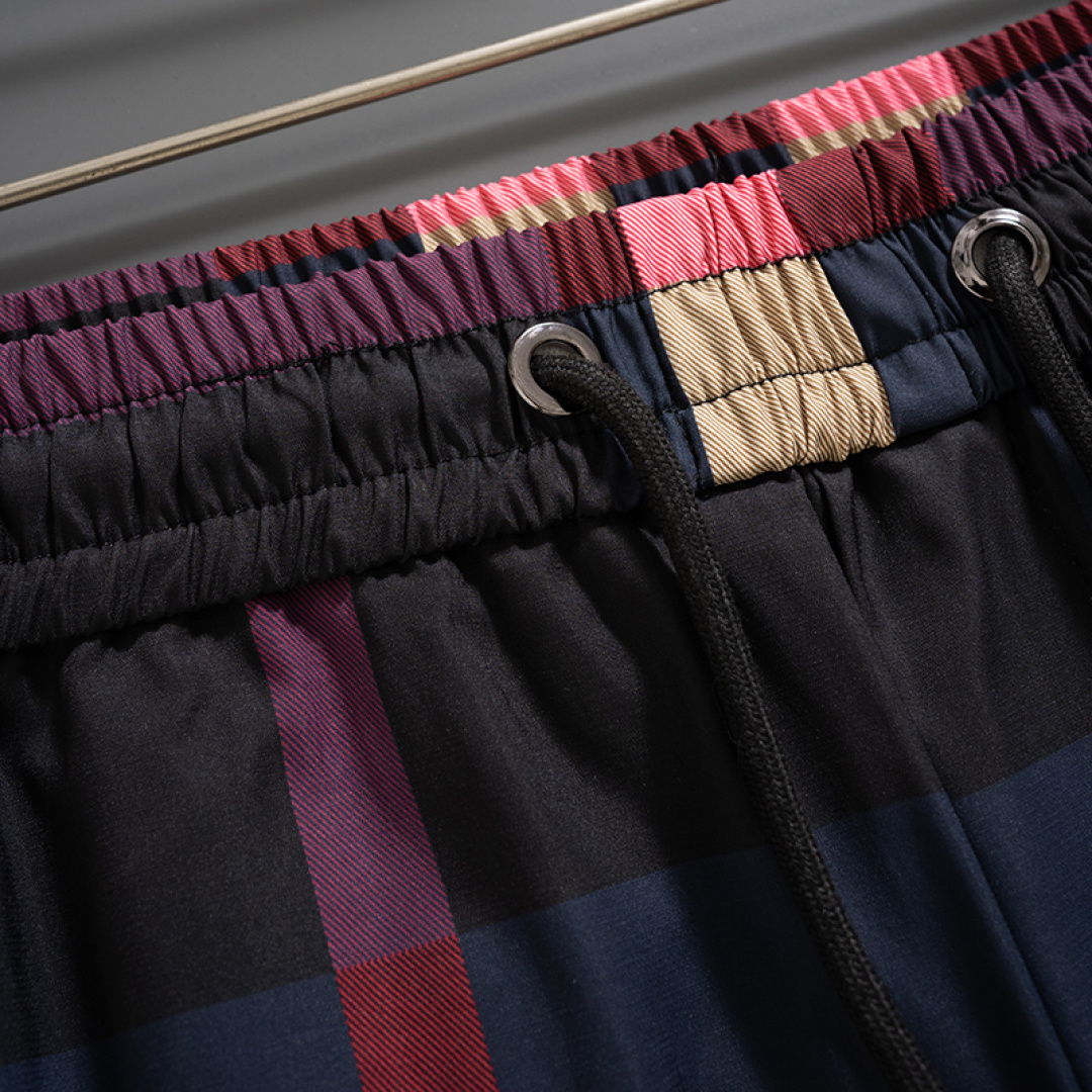 【BURBERRY】ショートパンツ