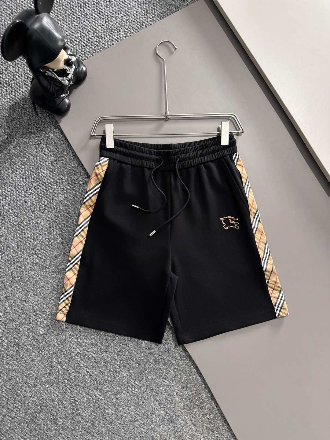 【BURBERRY】半袖T シャツショートパンツ セットアップ