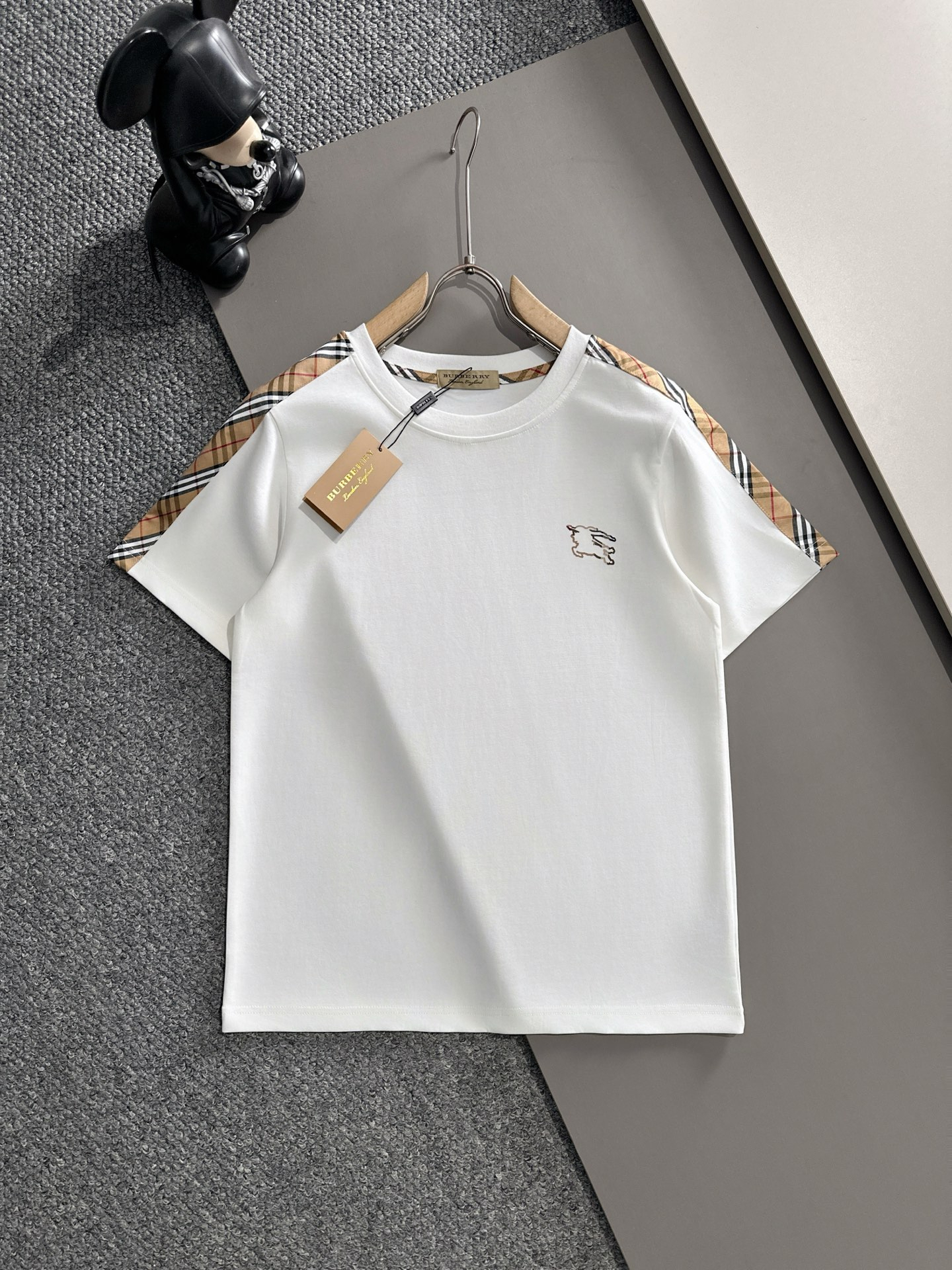 【BURBERRY】半袖T シャツショートパンツ セットアップ