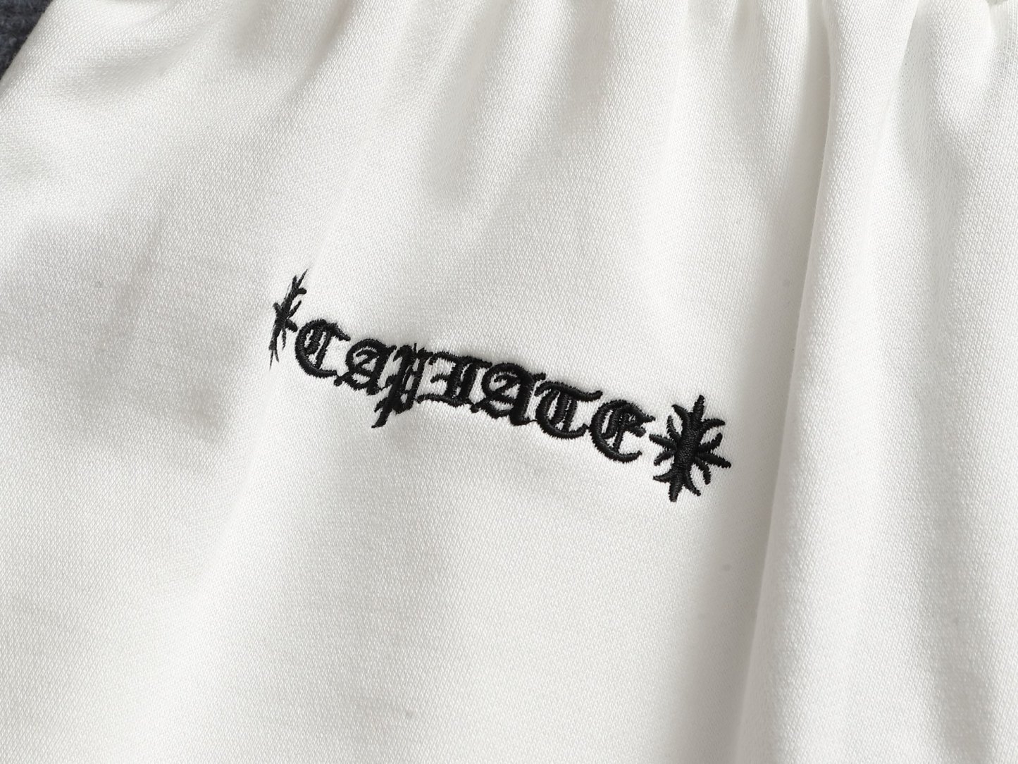 【CHROME HEARTS】ショートパンツ