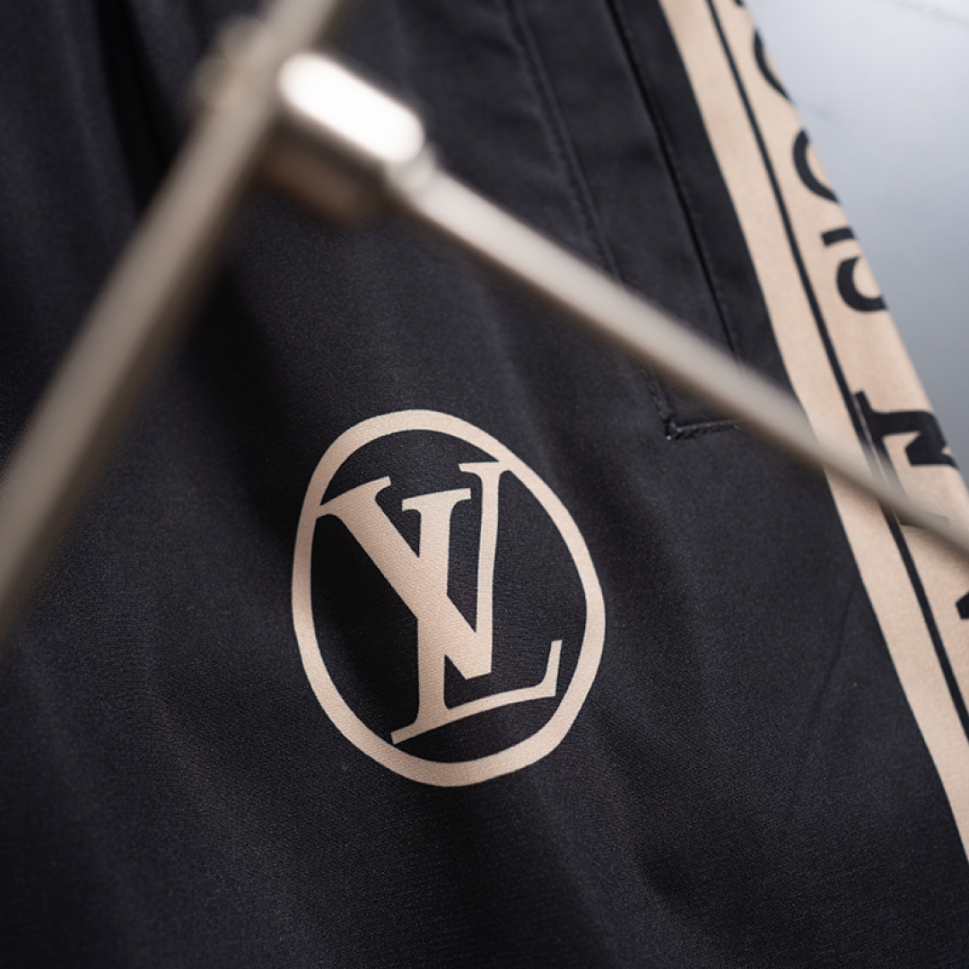 【LOUIS VUITTON】ショートパンツ