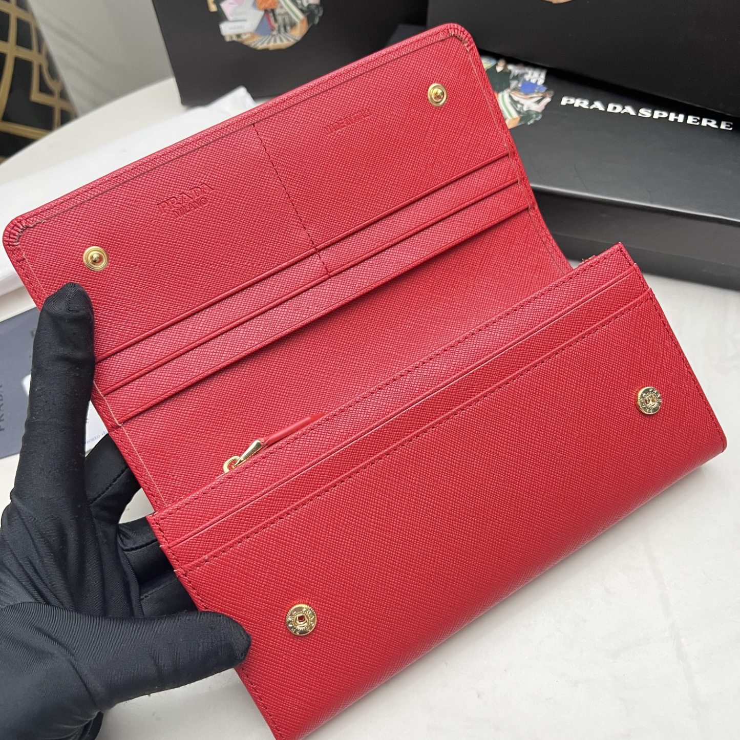 Pradaレザー コンチネンタルウォレット 財布 折財布