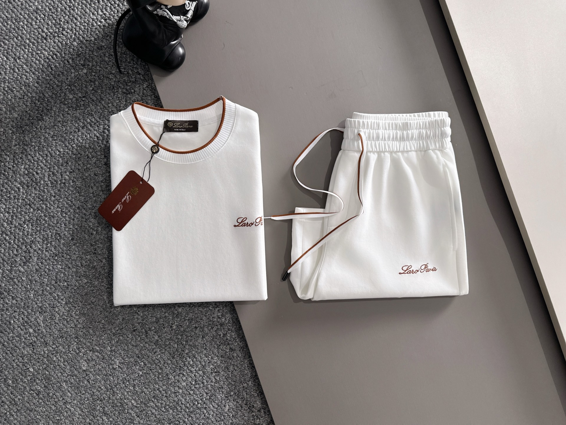 【LOUIS VUITTON】半袖T シャツショートパンツ セットアップ