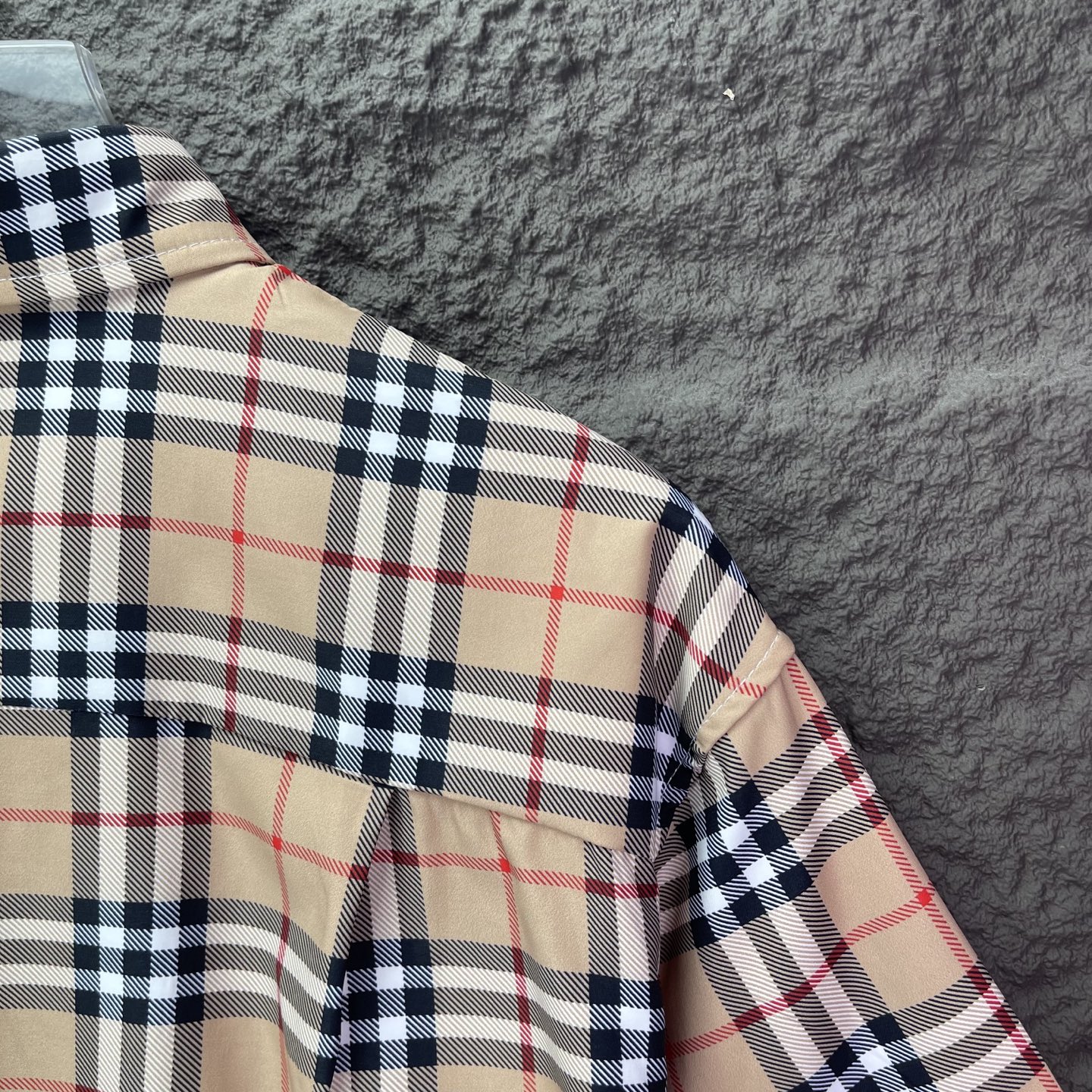 【BURBERRY】半袖シャツ