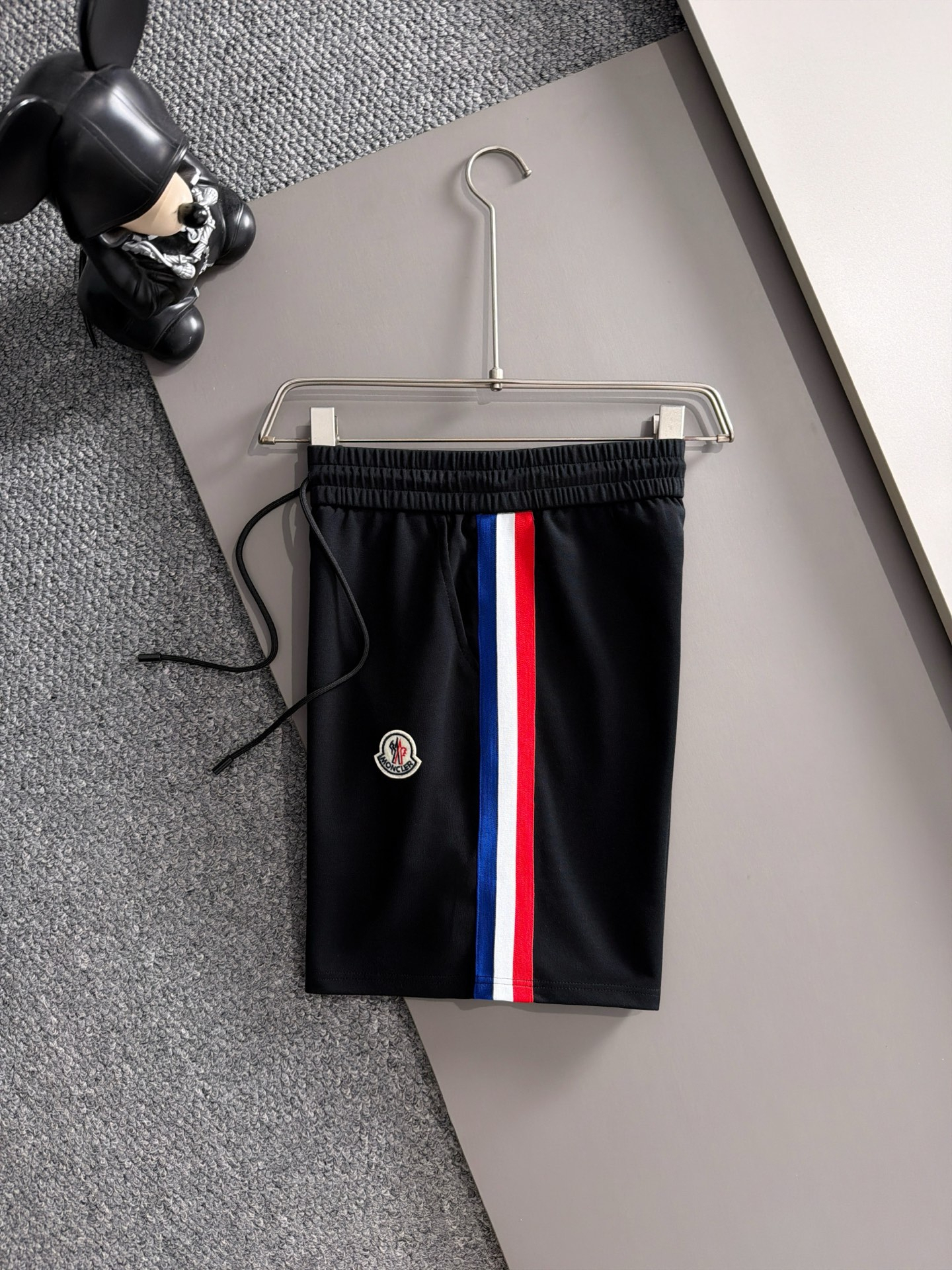 【MONCLER】半袖T シャツショートパンツ セットアップ