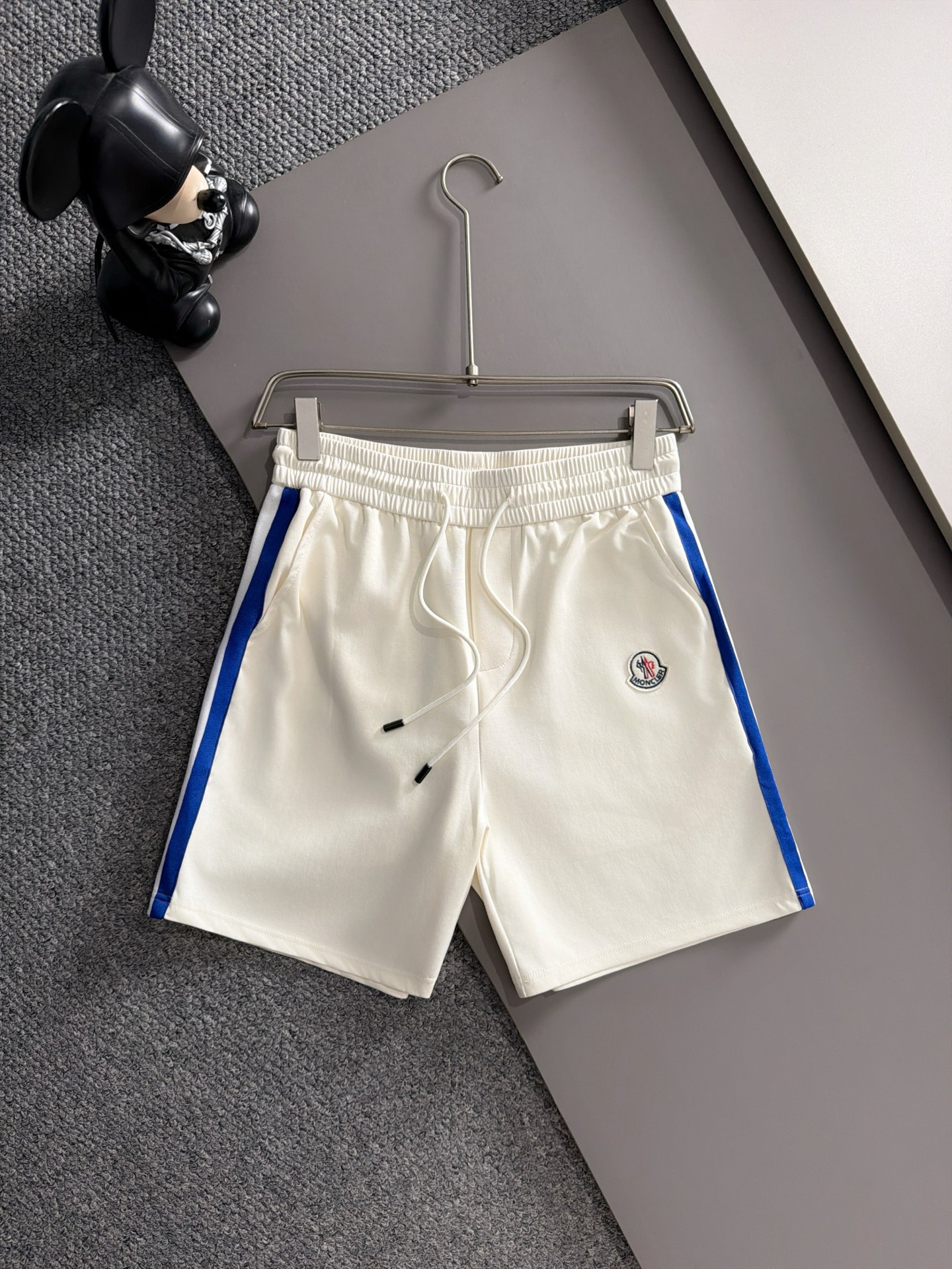 【MONCLER】半袖T シャツショートパンツ セットアップ