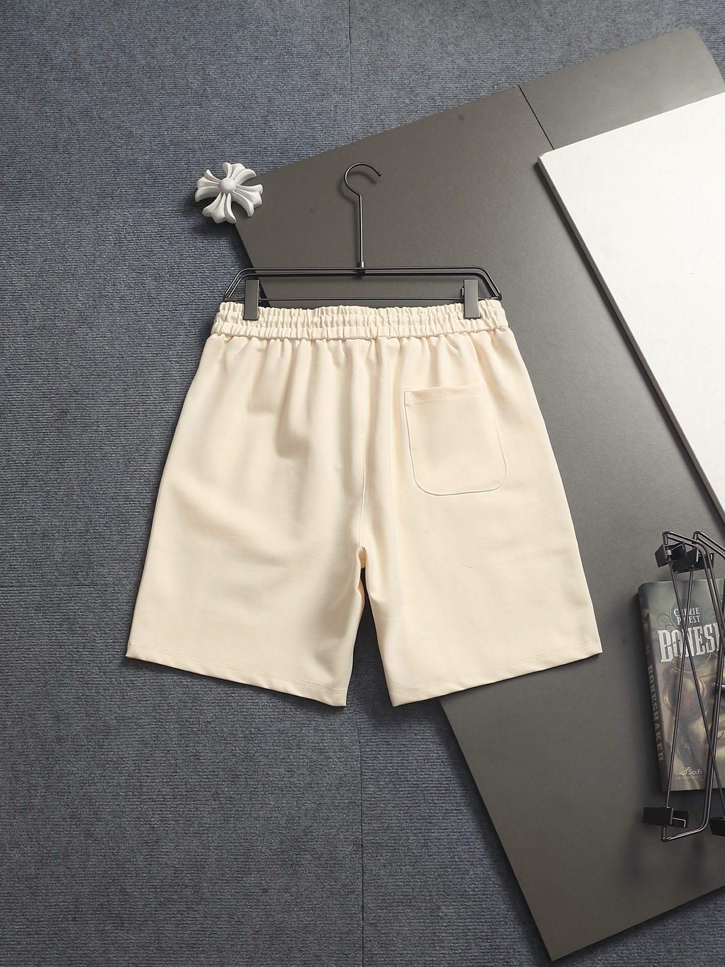 【BURBERRY】ショートパンツ