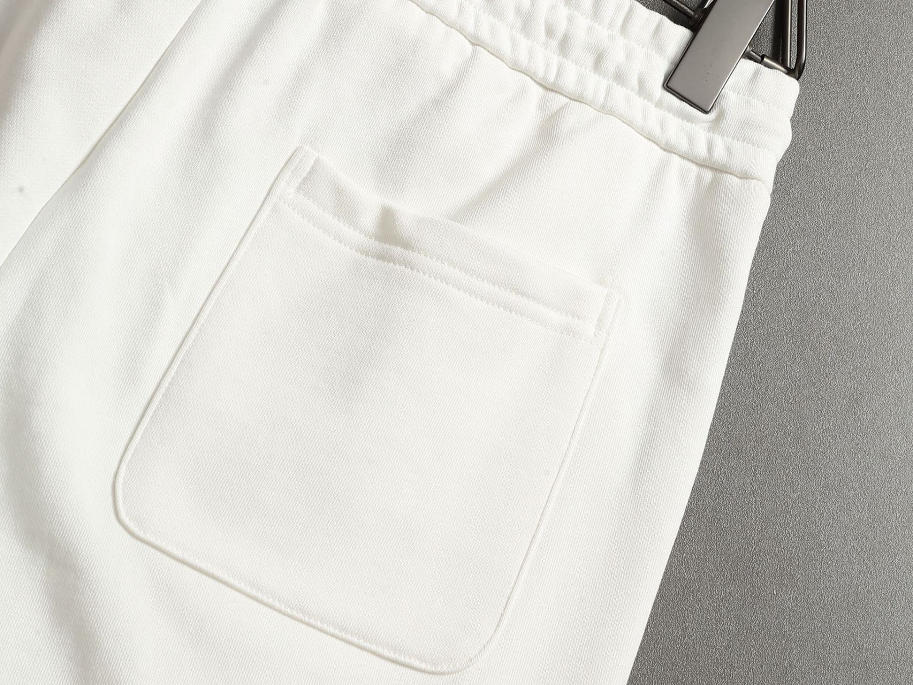 【CHROME HEARTS】ショートパンツ