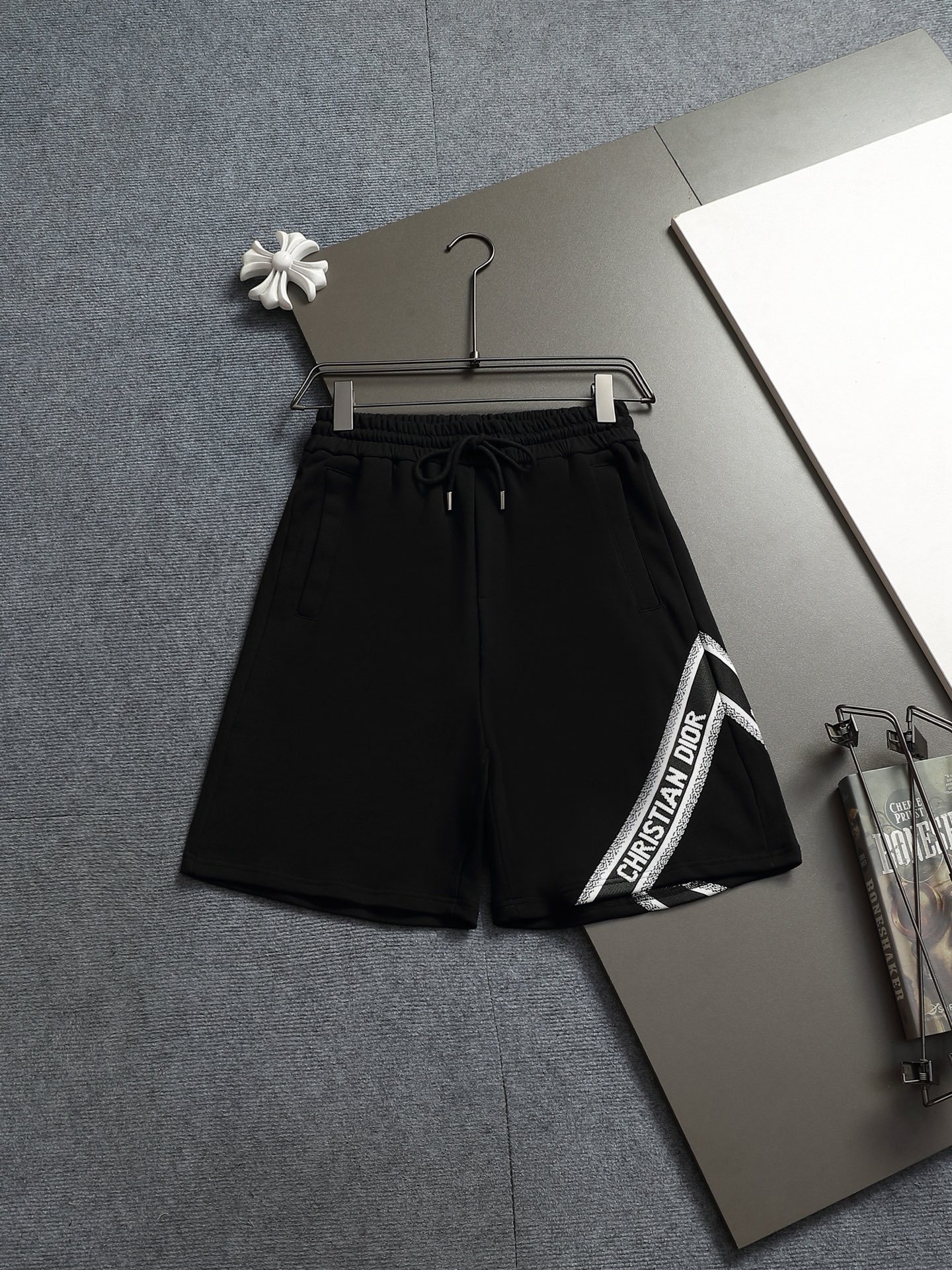 【DIOR】ショートパンツ