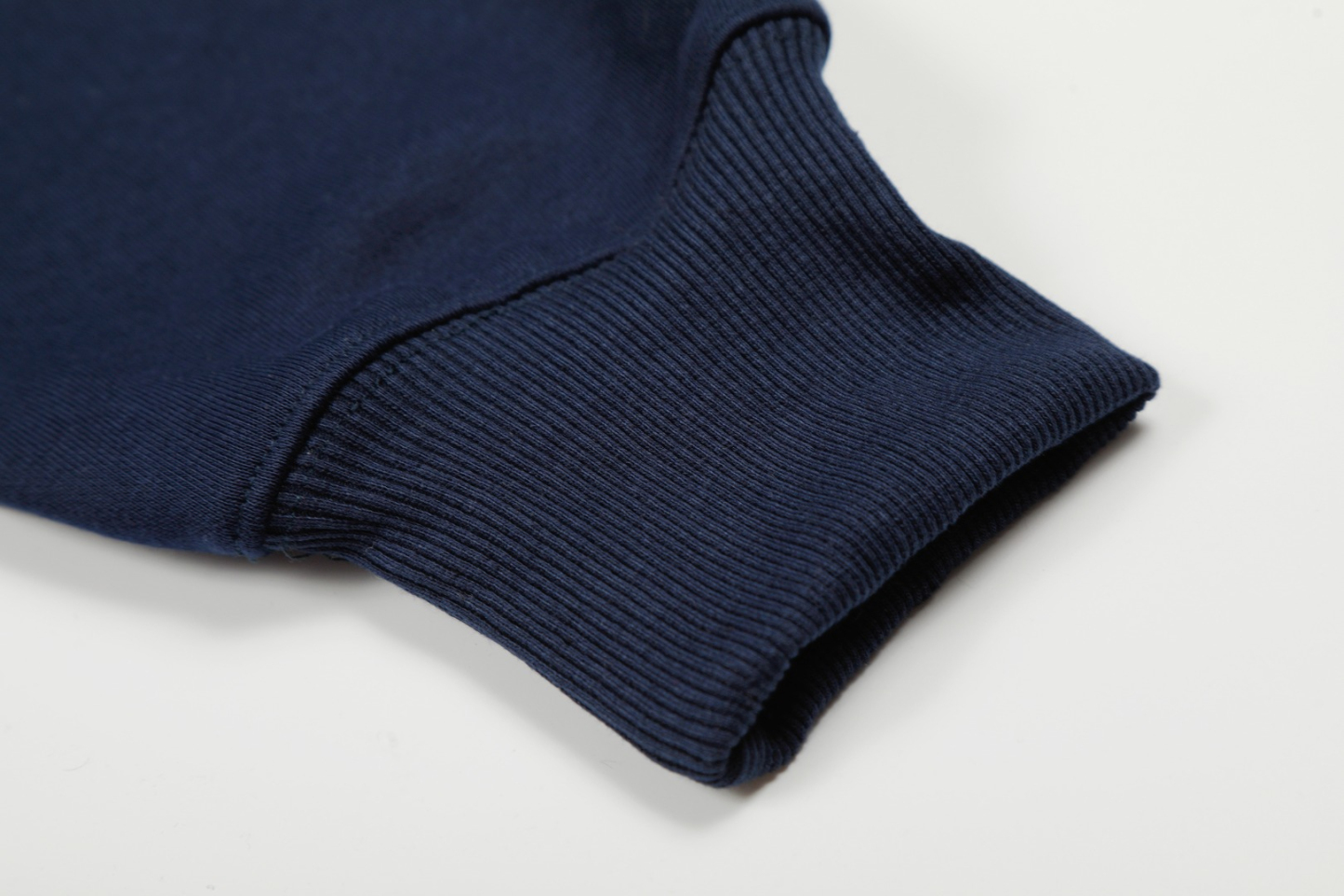 【AMI】刺繍パーカー