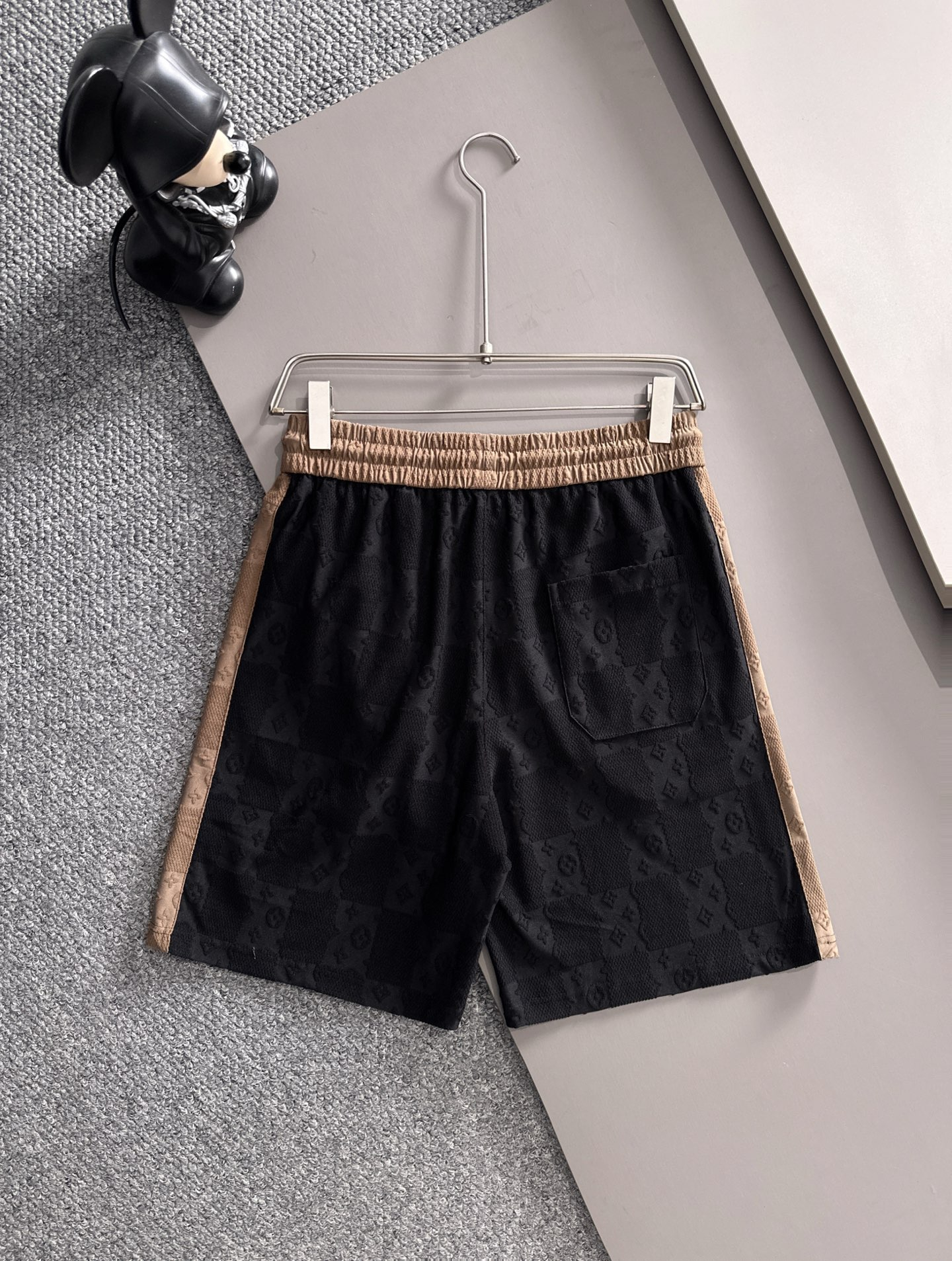 【LOUIS VUITTON】半袖T シャツショートパンツ セットアップ