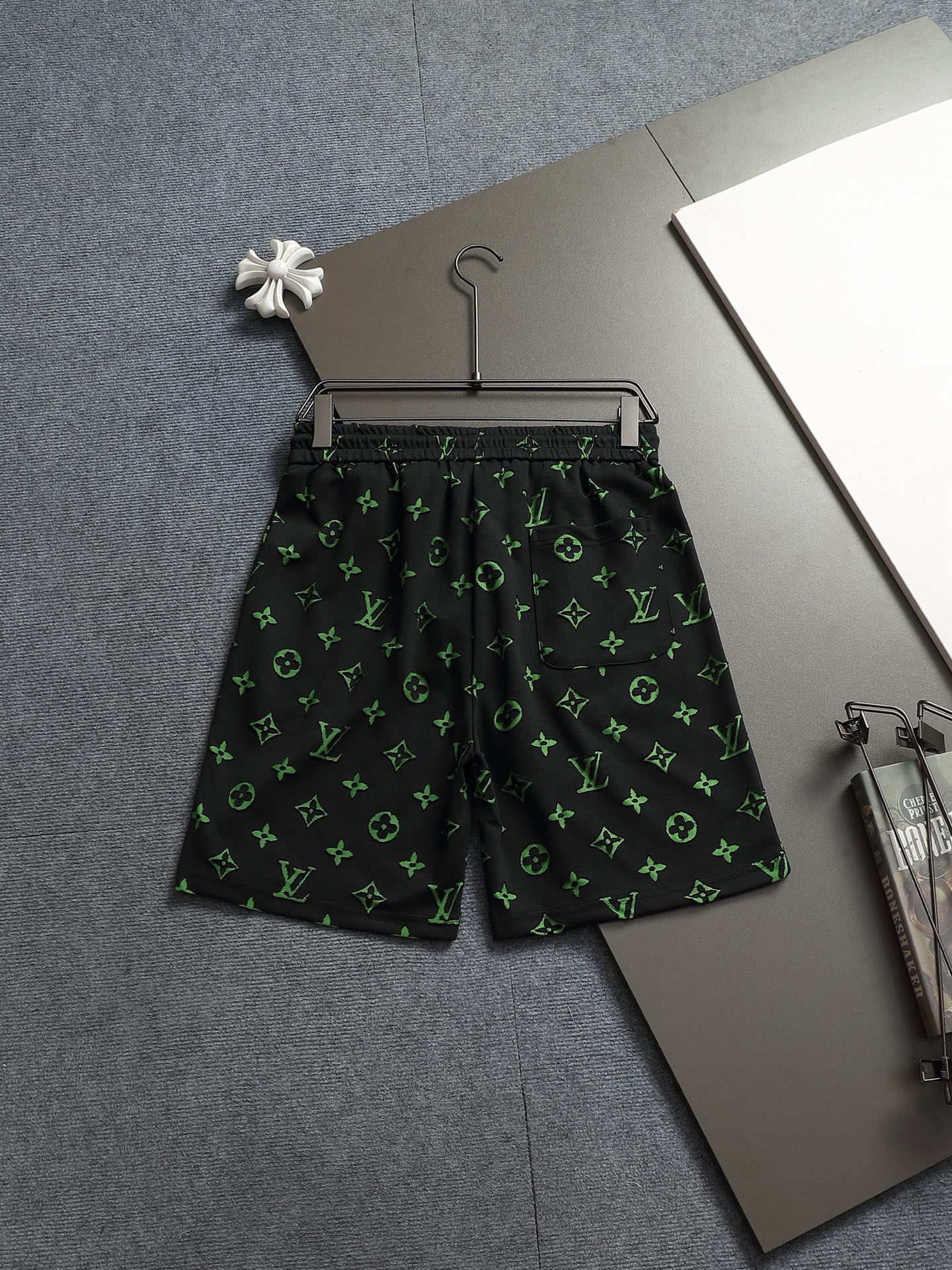 【LOUIS VUITTON】ショートパンツ