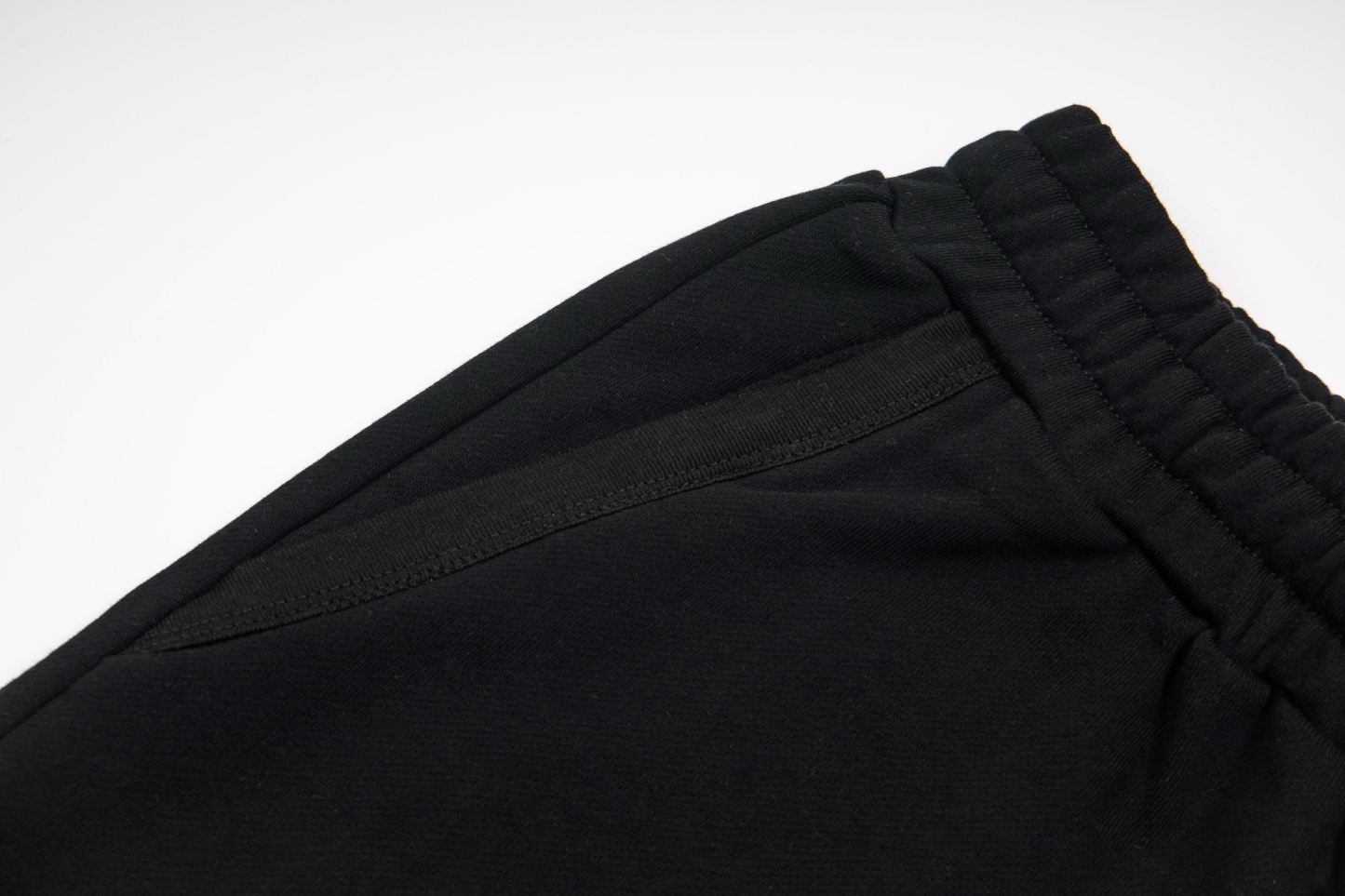 【AMIRI】ショートパンツ