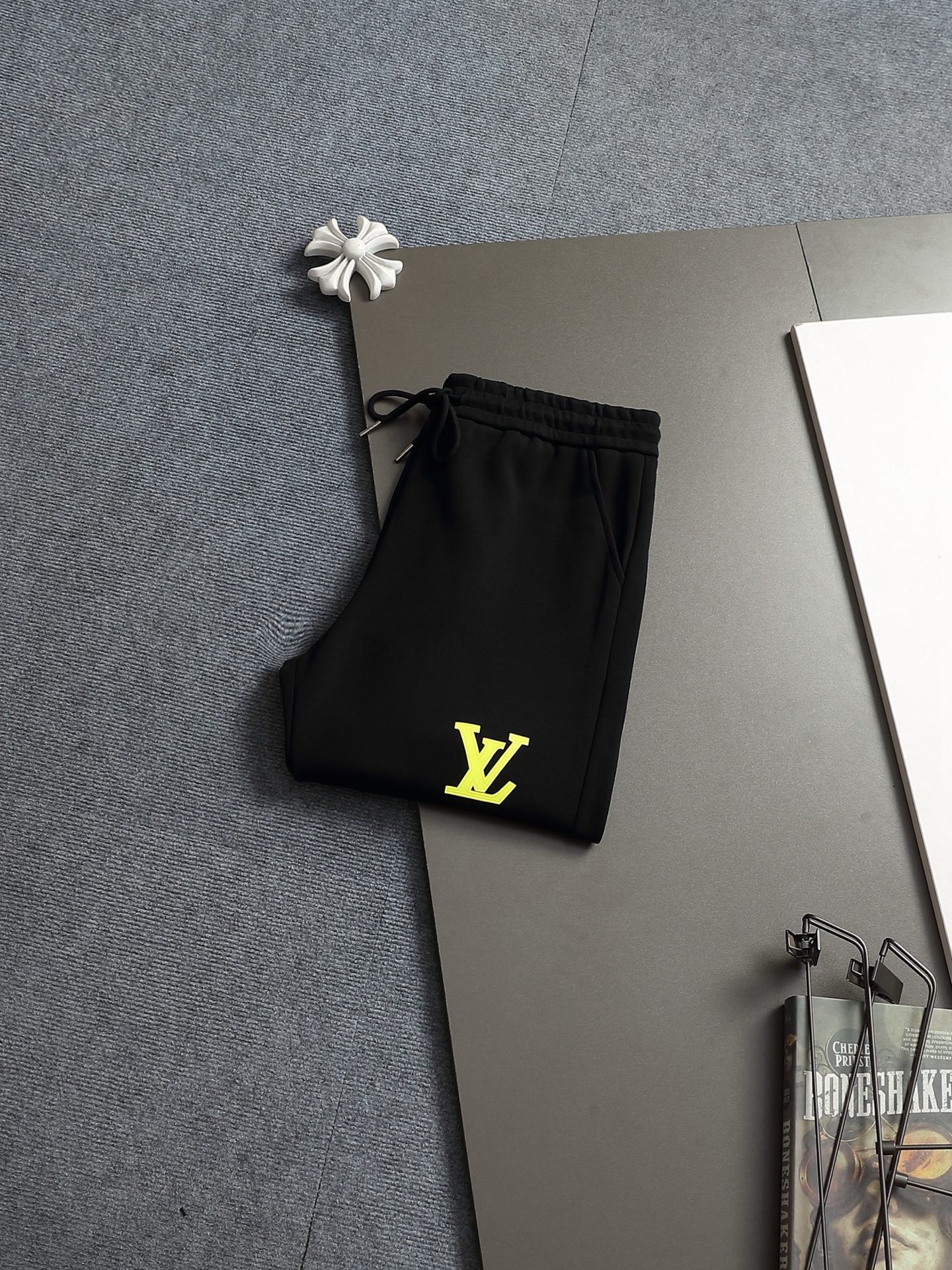 【LOUIS VUITTON】ショートパンツ